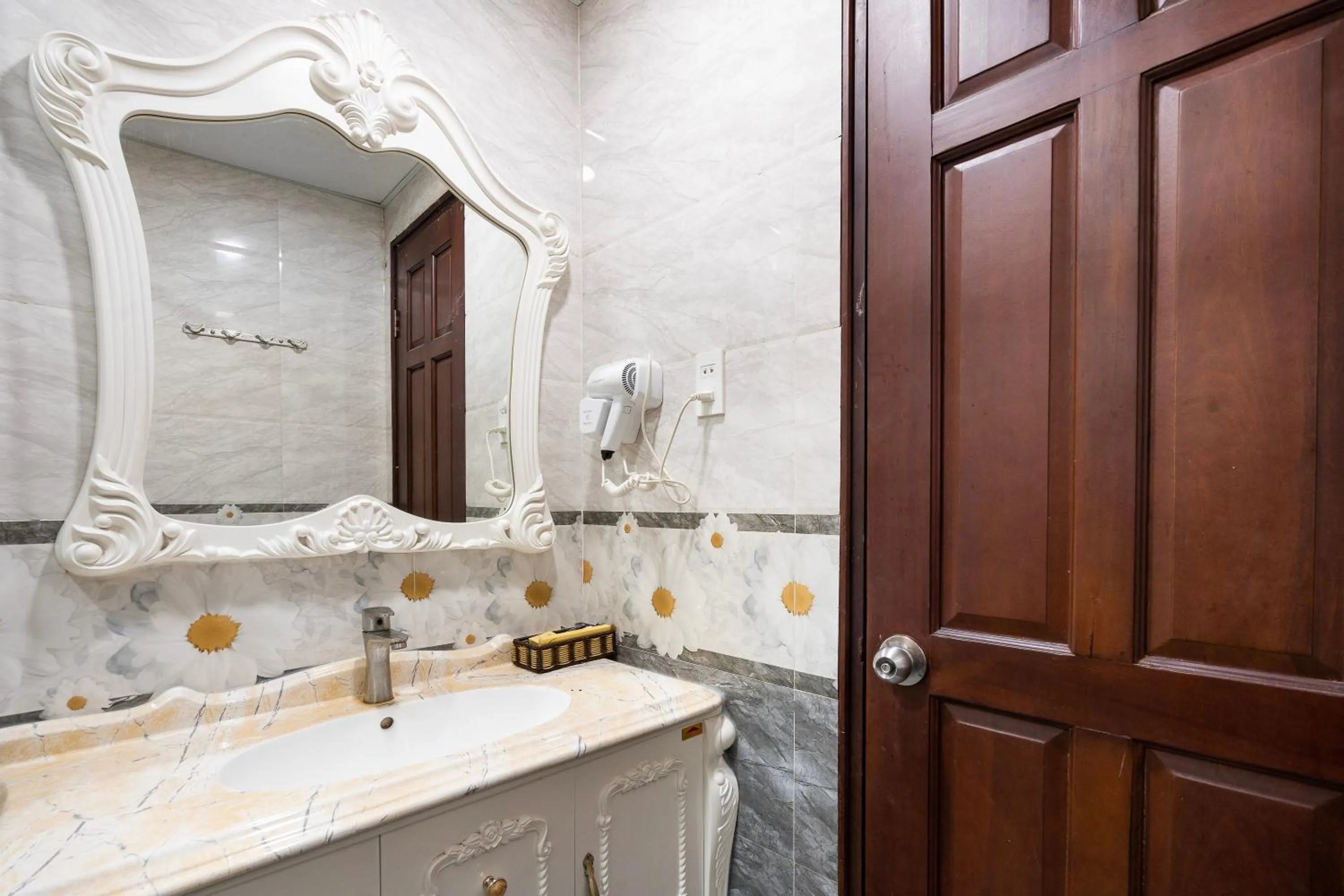 Bathroom in Value Hotel