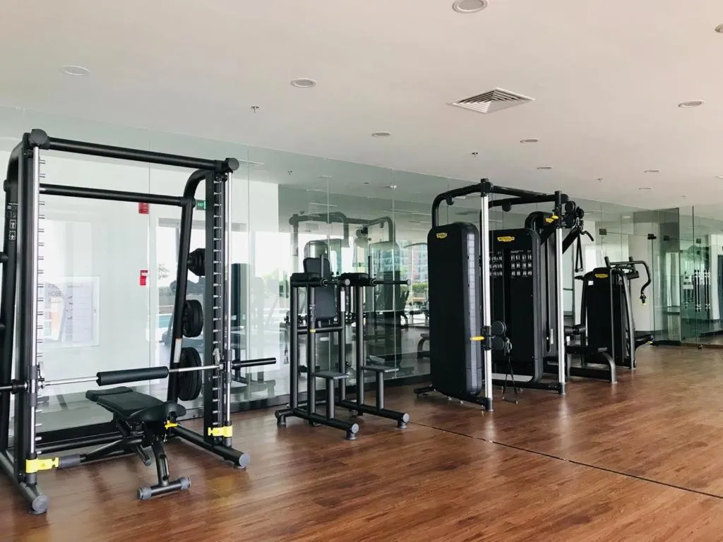 The PeAk Residence, Multi-Apartment by Emma