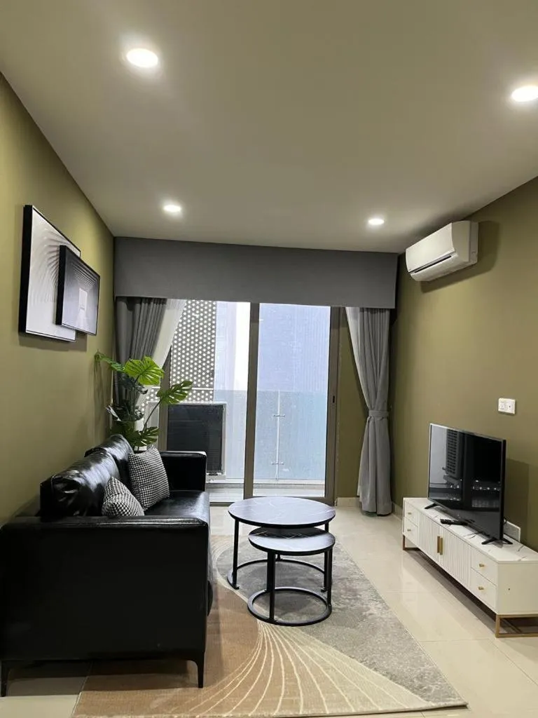 The PeAk Residence, Multi-Apartment by Emma