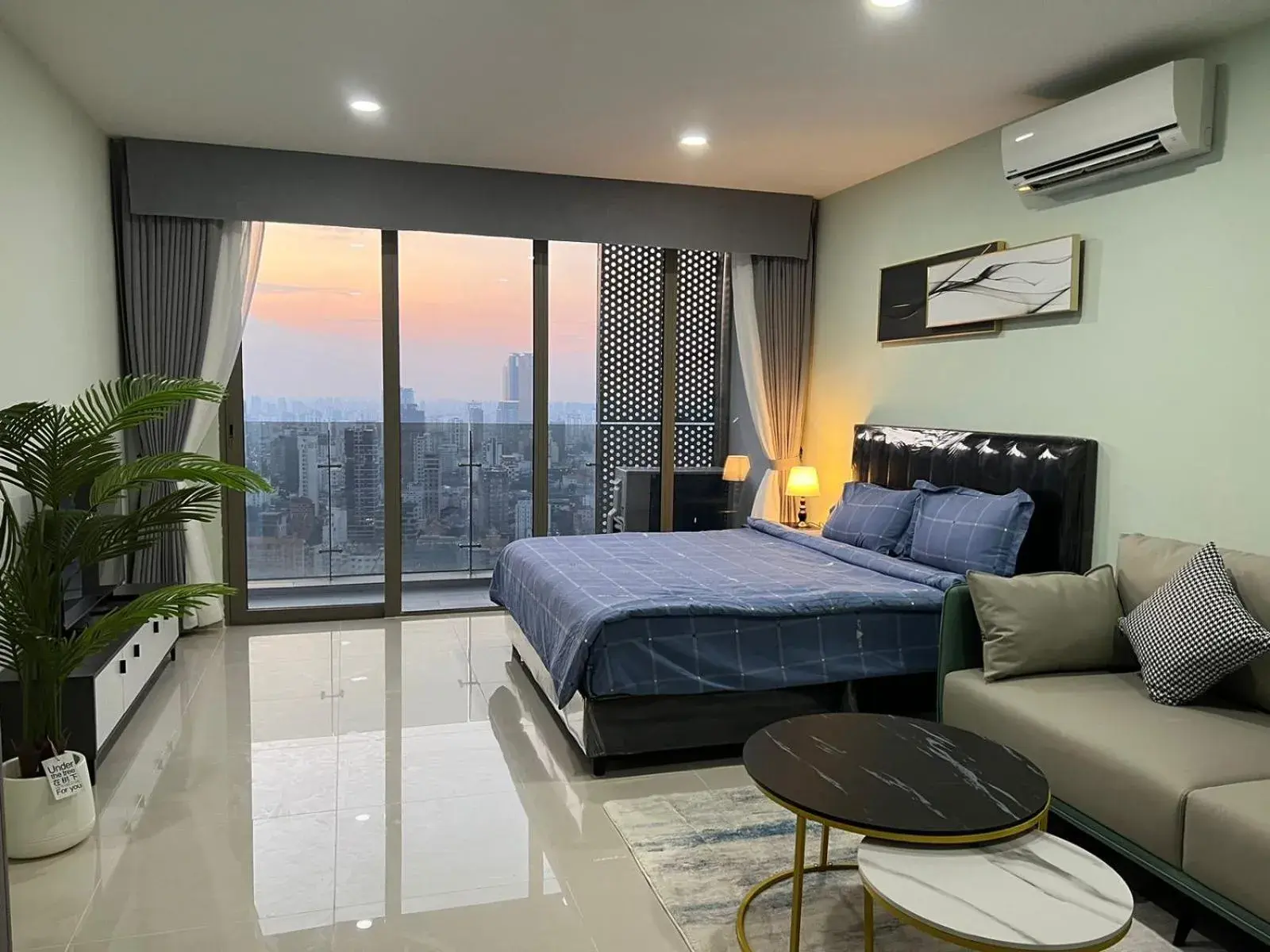 The PeAk Residence, Multi-Apartment by Emma The PeAk Residence, Multi-Apartment by Emma