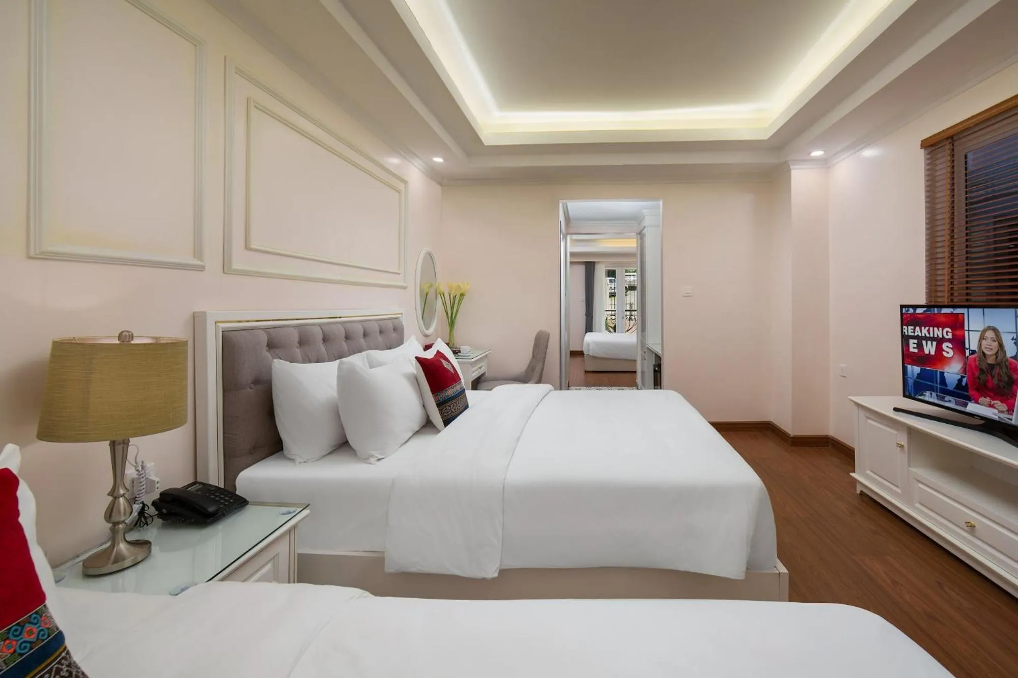 Communal lounge/ TV room, Bed in Sapa Praha Hotel