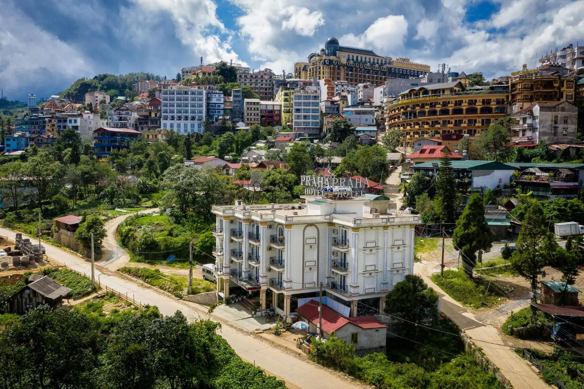 Neighbourhood in Sapa Praha Hotel