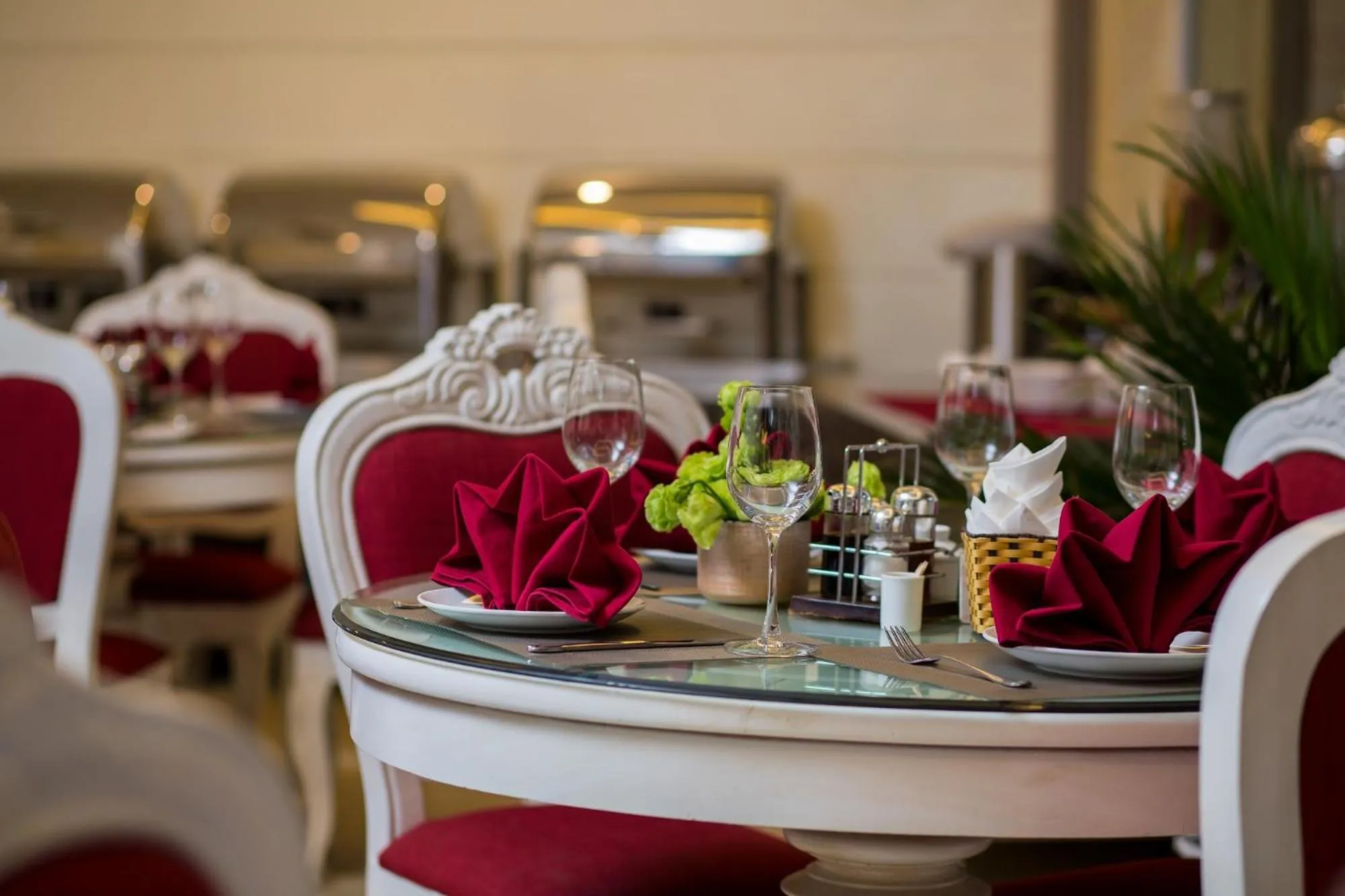 Restaurant/places to eat in Sapa Praha Hotel