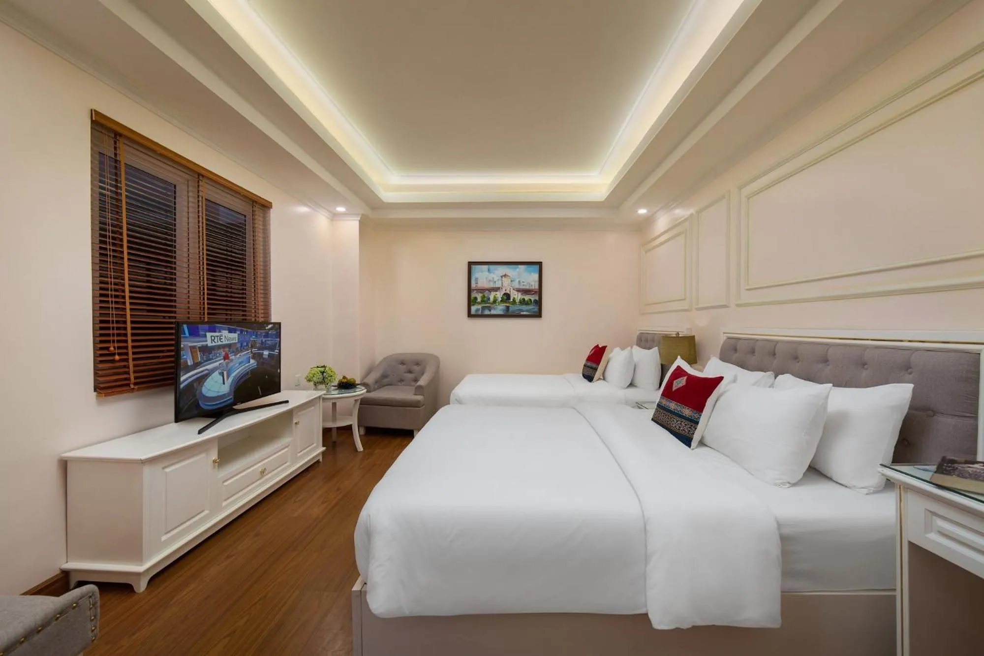 Communal lounge/ TV room, Bed in Sapa Praha Hotel