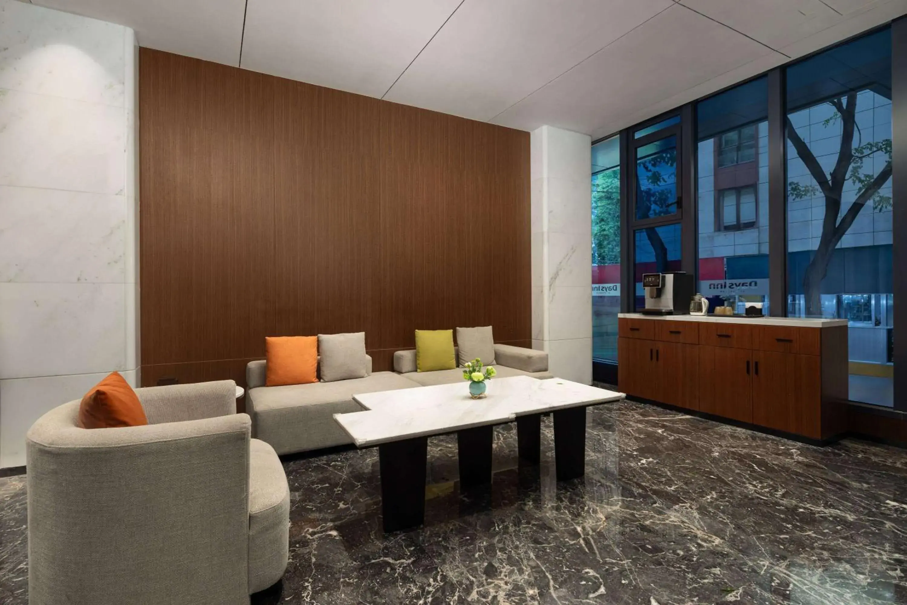 Lobby or reception in Days Inn by Wyndham Lanzhou Chengguan Lobby or reception in Days Inn by Wyndham Lanzhou Chengguan