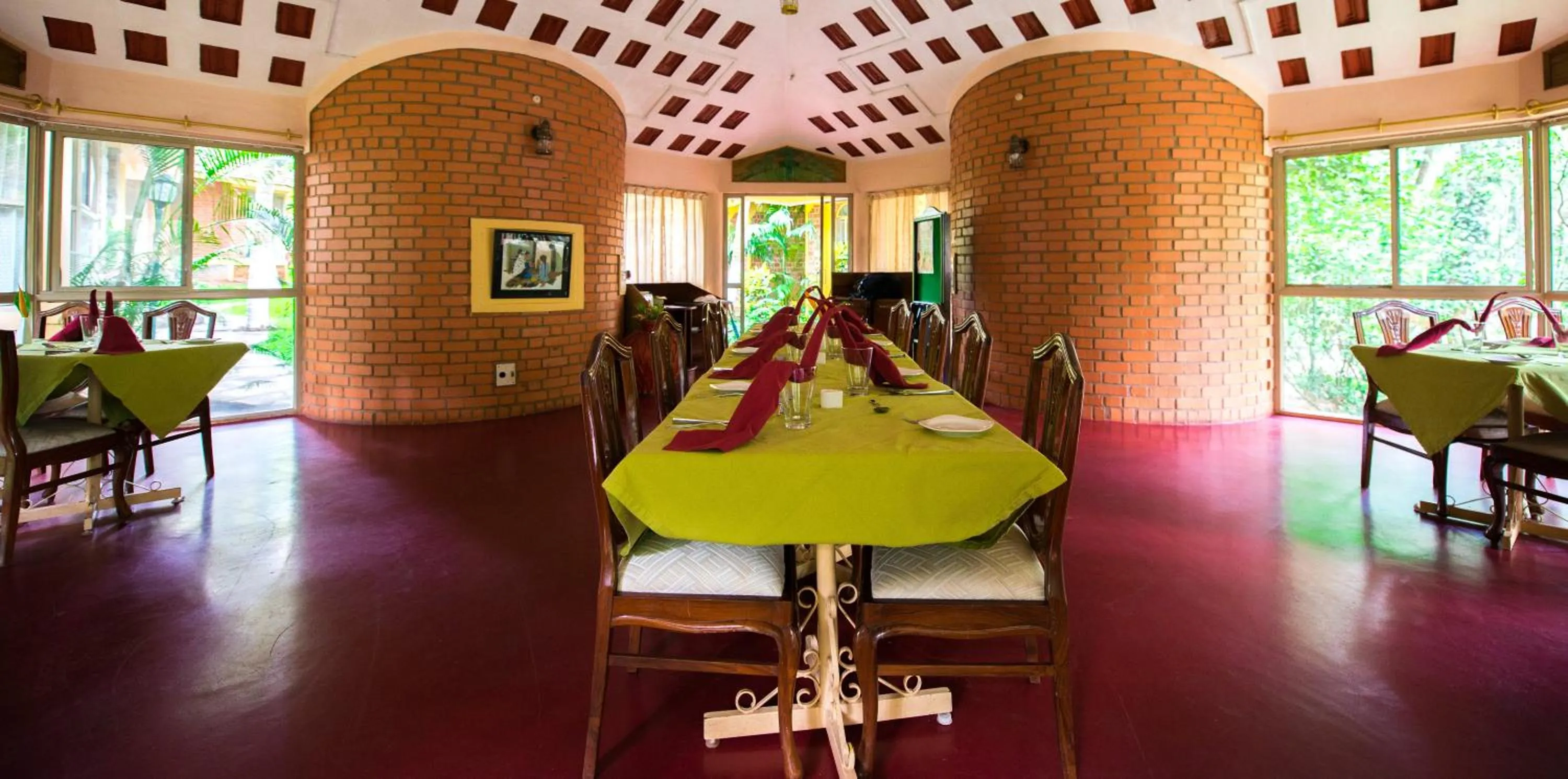 Restaurant/places to eat in Kairali - The Ayurvedic Healing Village
