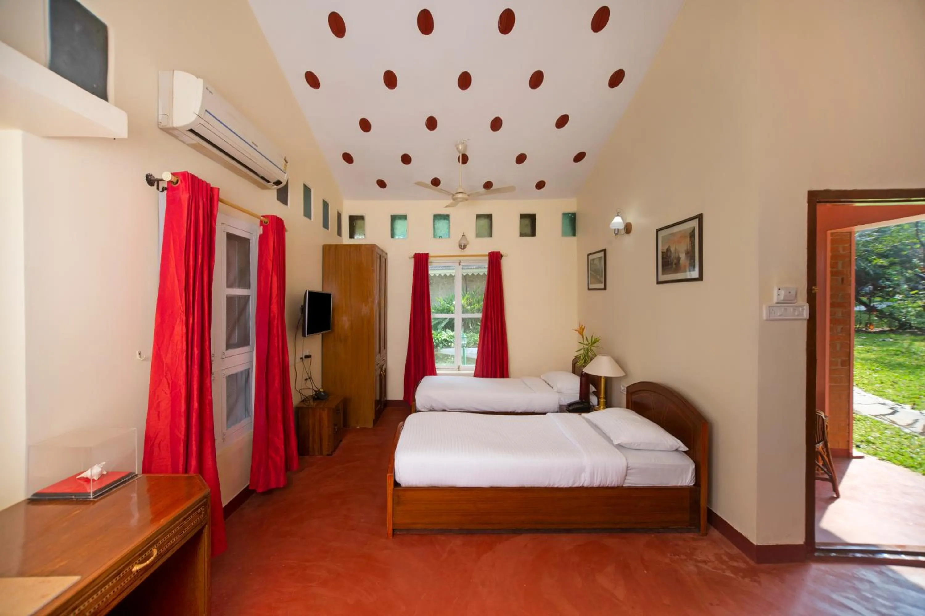 Bedroom, Bed in Kairali - The Ayurvedic Healing Village