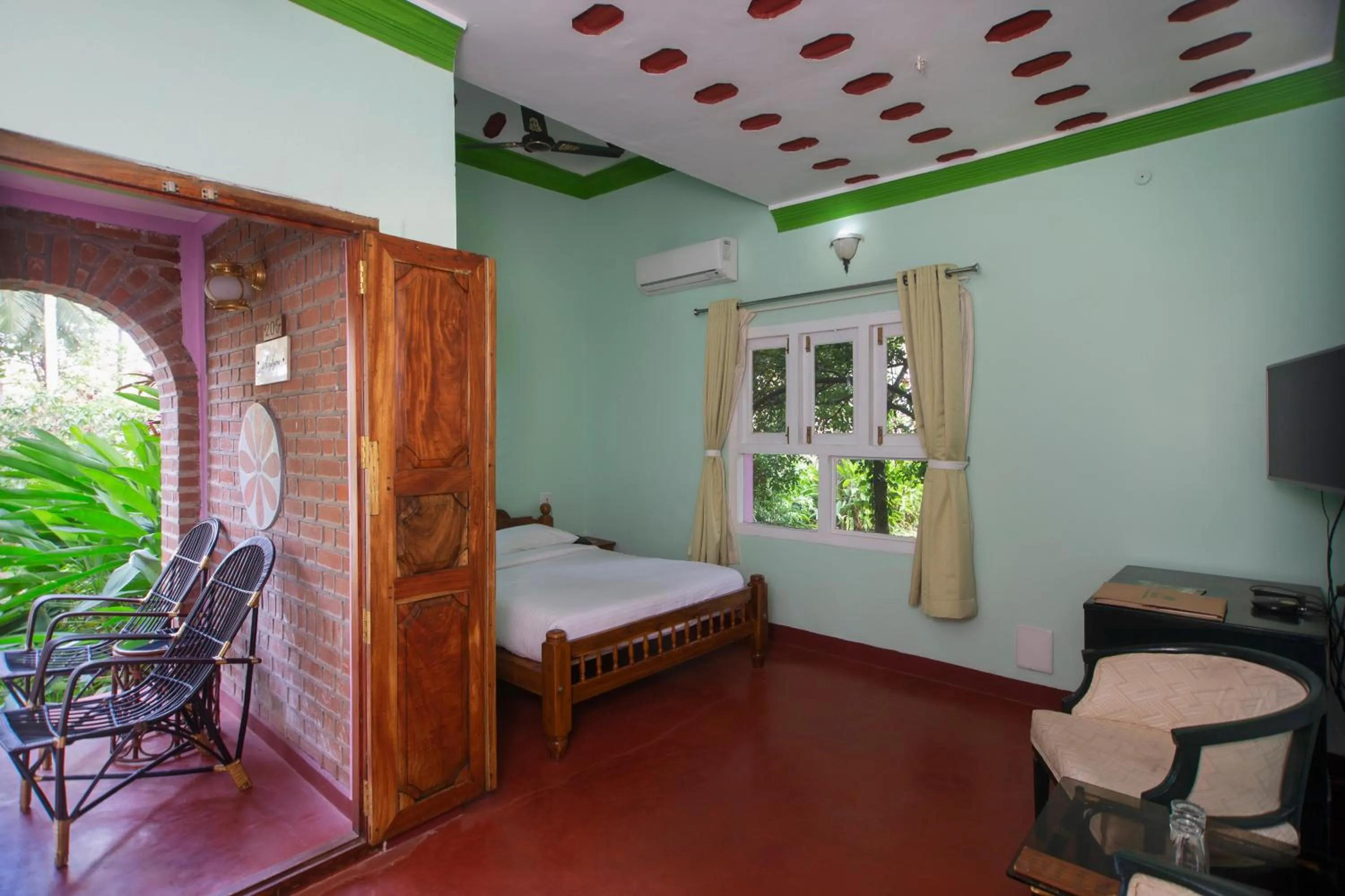 Bed in Kairali - The Ayurvedic Healing Village