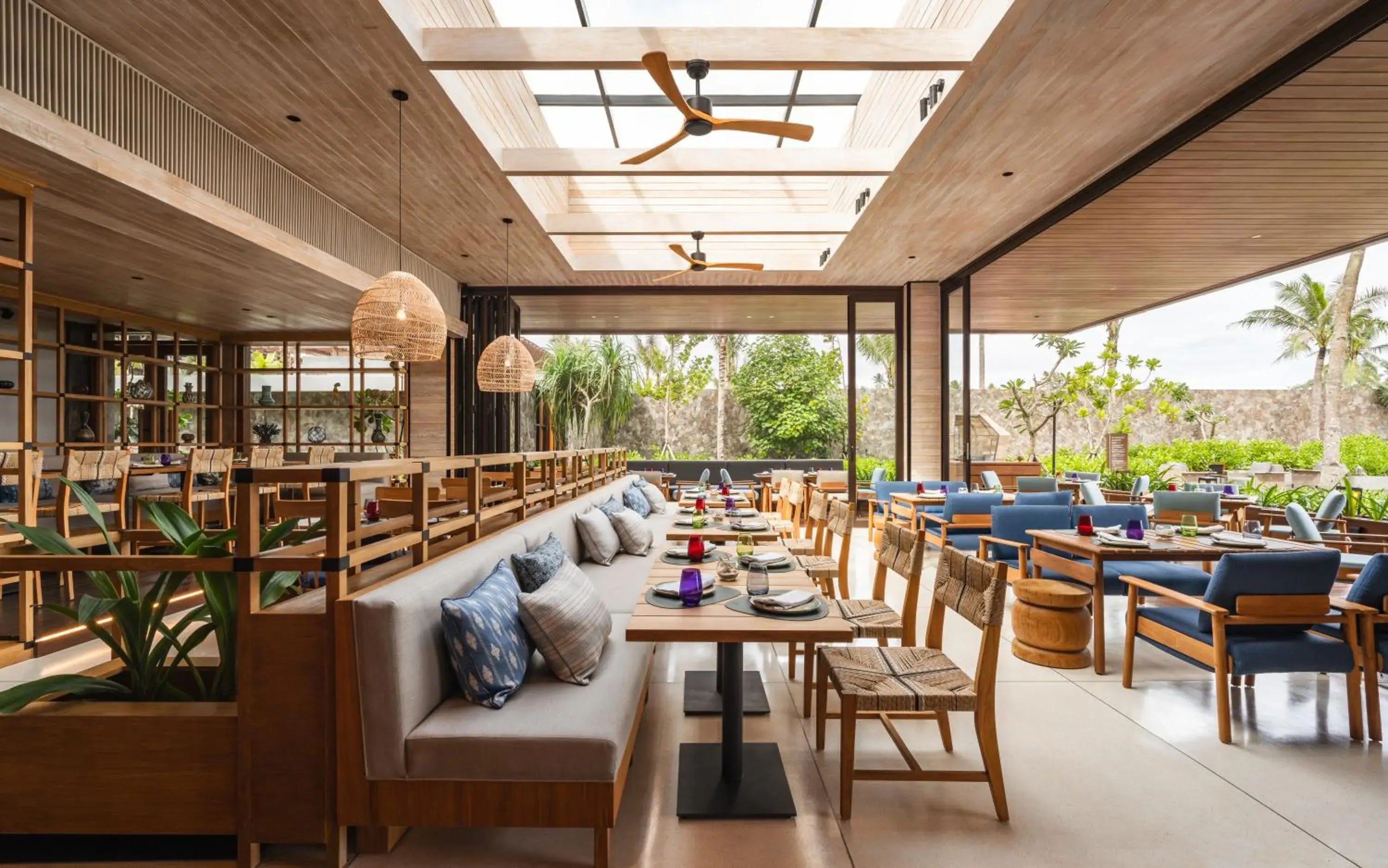 Restaurant/places to eat in Hotel Indigo Bintan Lagoi Beach by IHG Restaurant/places to eat in Hotel Indigo Bintan Lagoi Beach by IHG