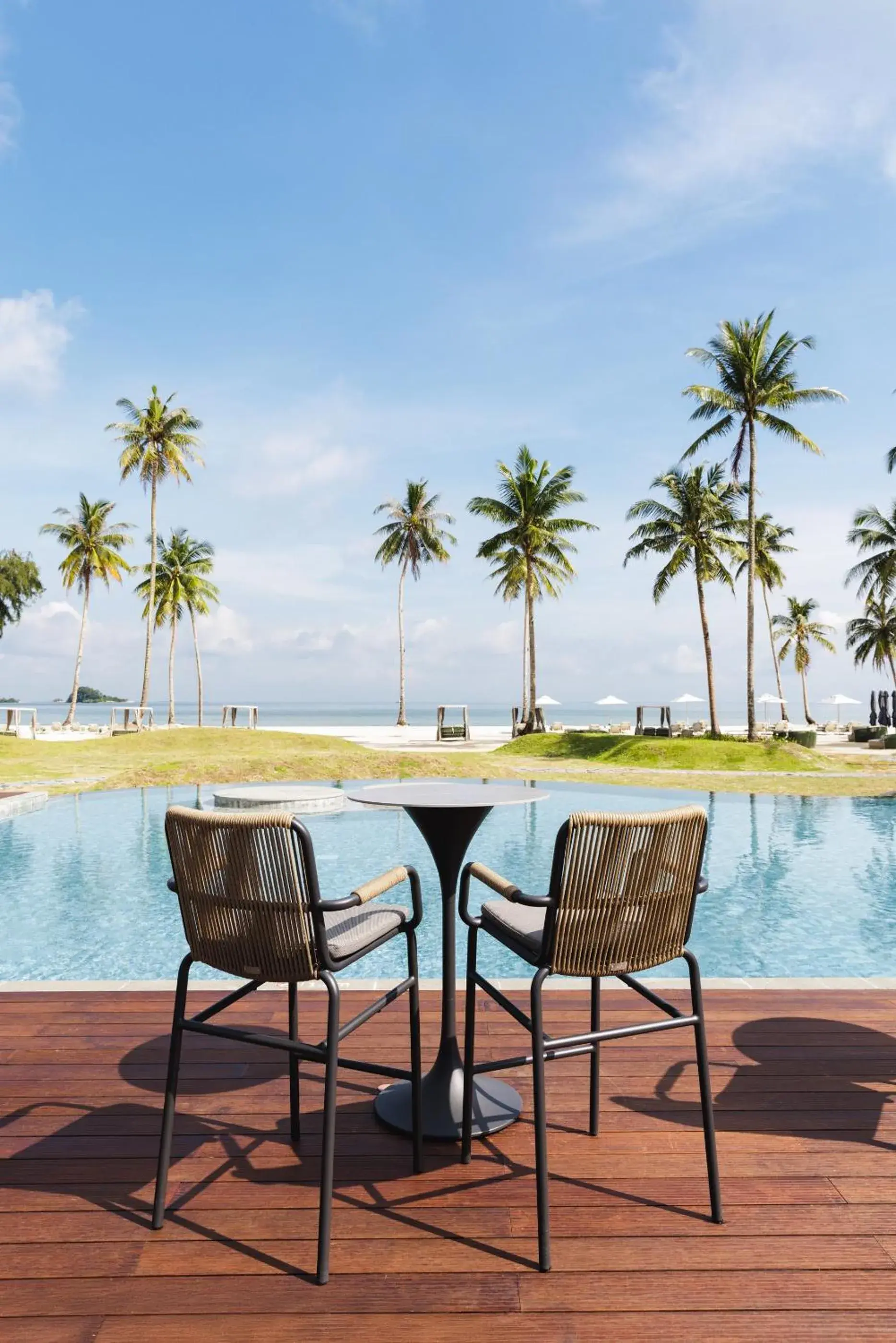 Restaurant/places to eat in Hotel Indigo Bintan Lagoi Beach by IHG Restaurant/places to eat in Hotel Indigo Bintan Lagoi Beach by IHG