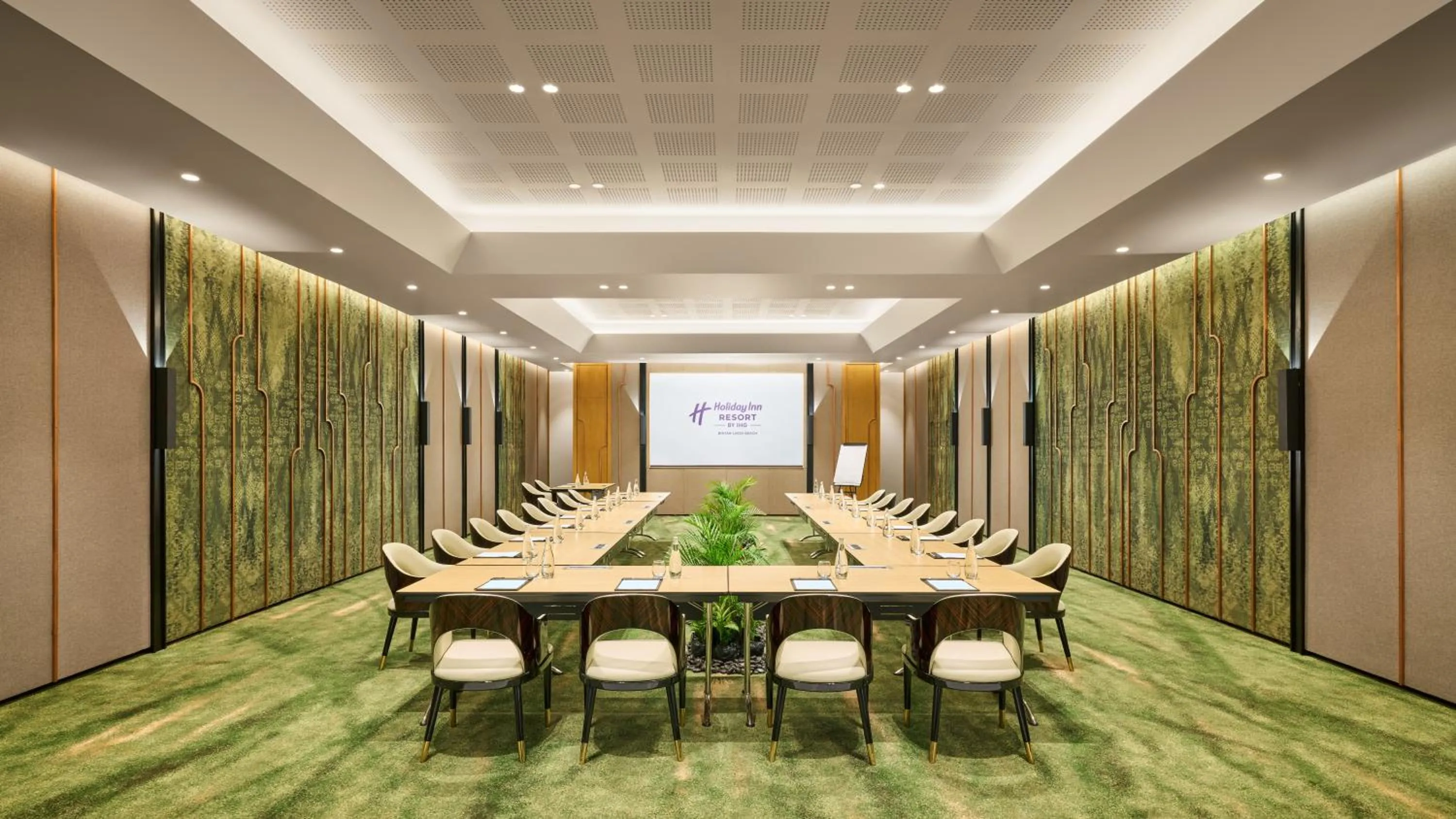 Meeting/conference room in Holiday Inn Resort Bintan Lagoi Beach by IHG