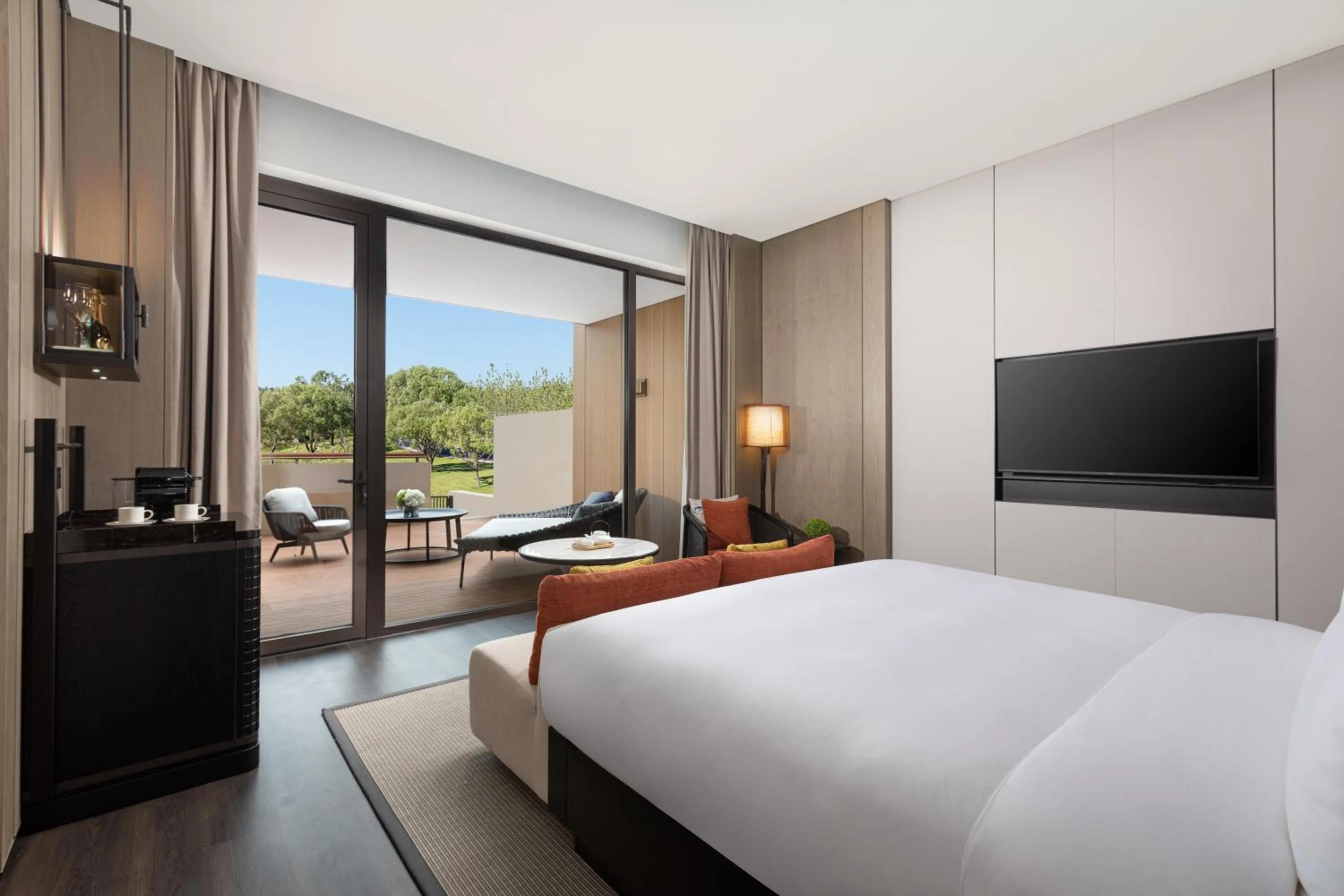 Bedroom in Hotel Indigo Beidaihe