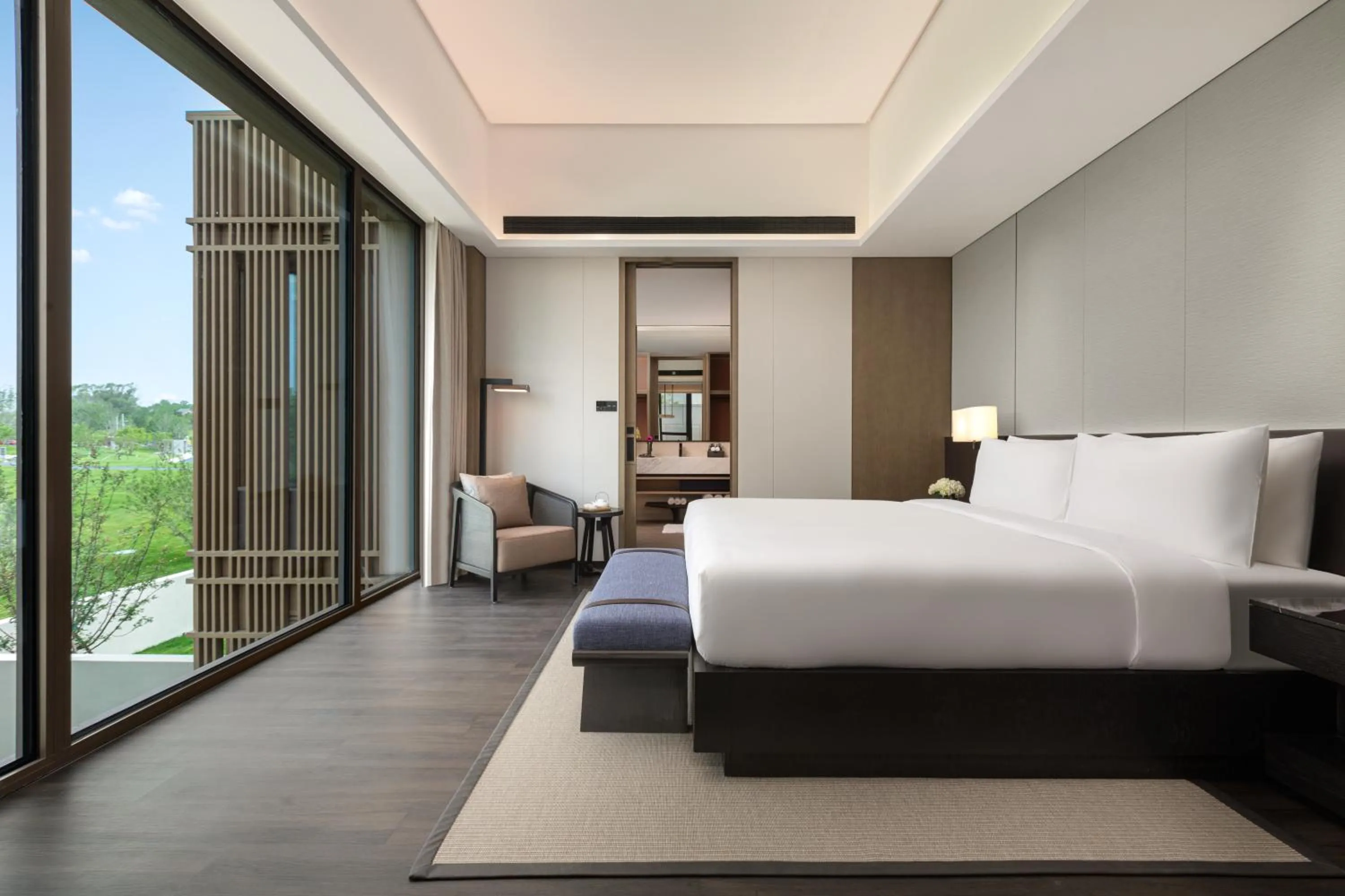 Bedroom in Hotel Indigo Beidaihe