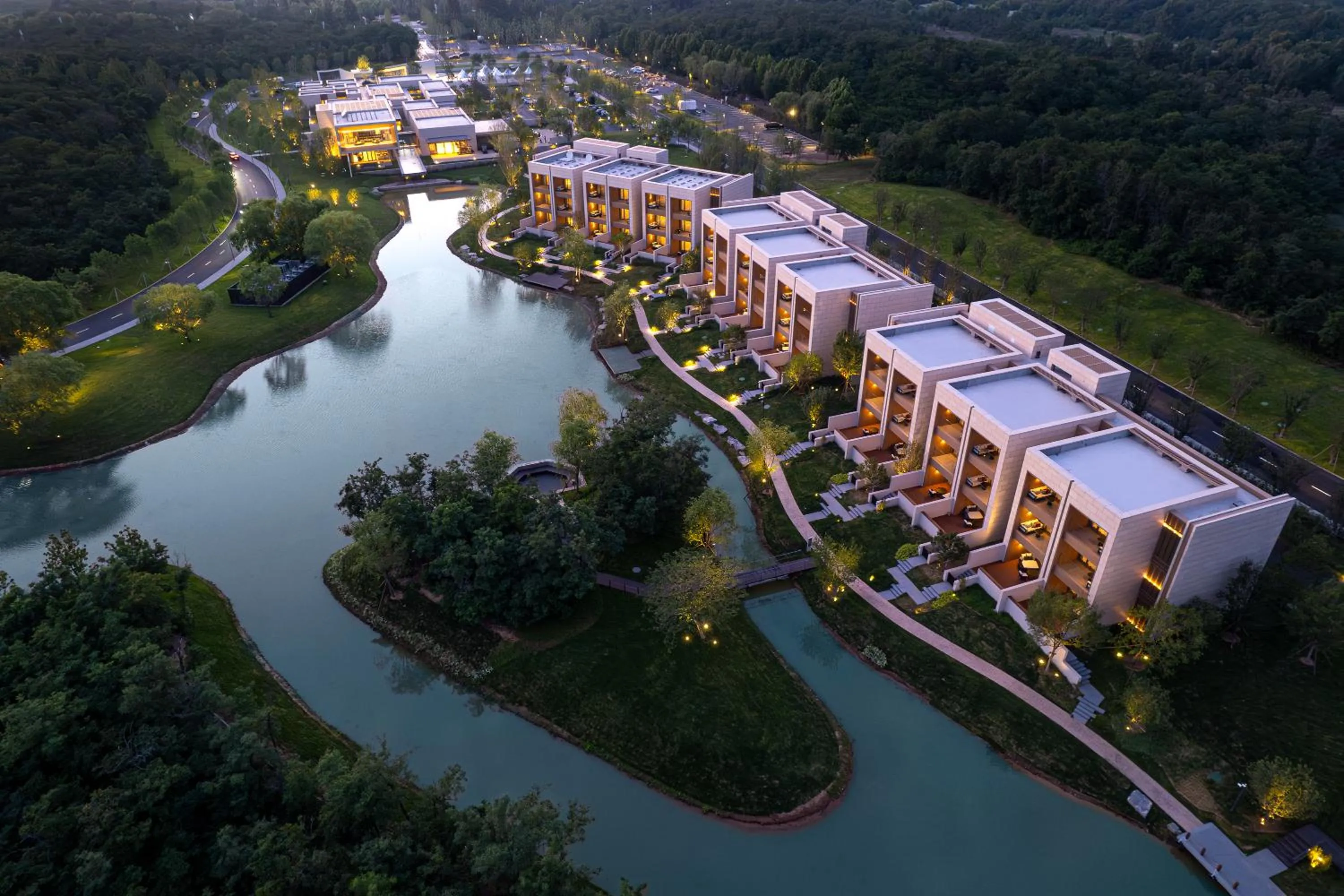 Property building in Hotel Indigo Beidaihe