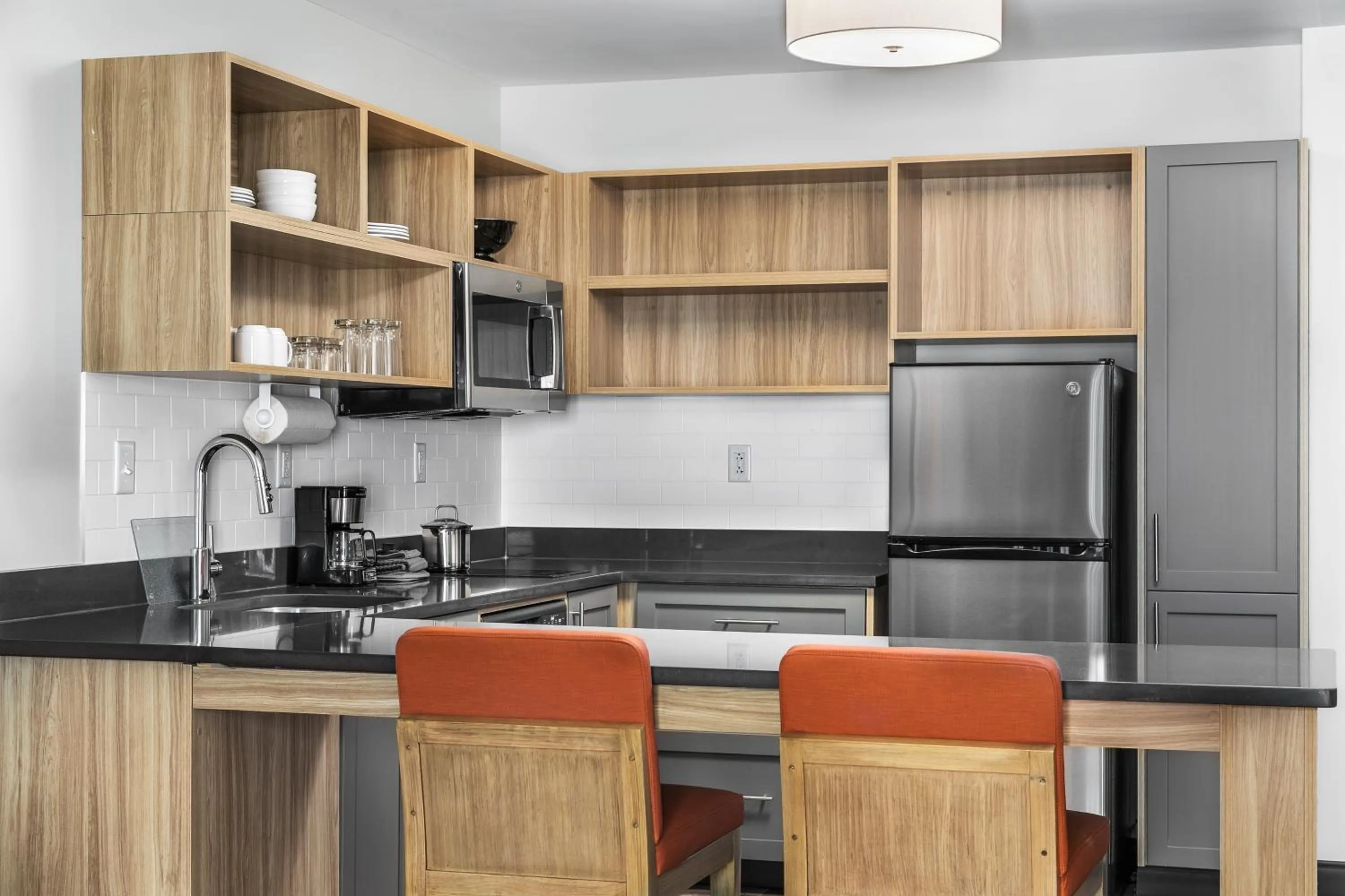 Kitchen or kitchenette in Candlewood Suites Chattanooga Hamilton Place by IHG