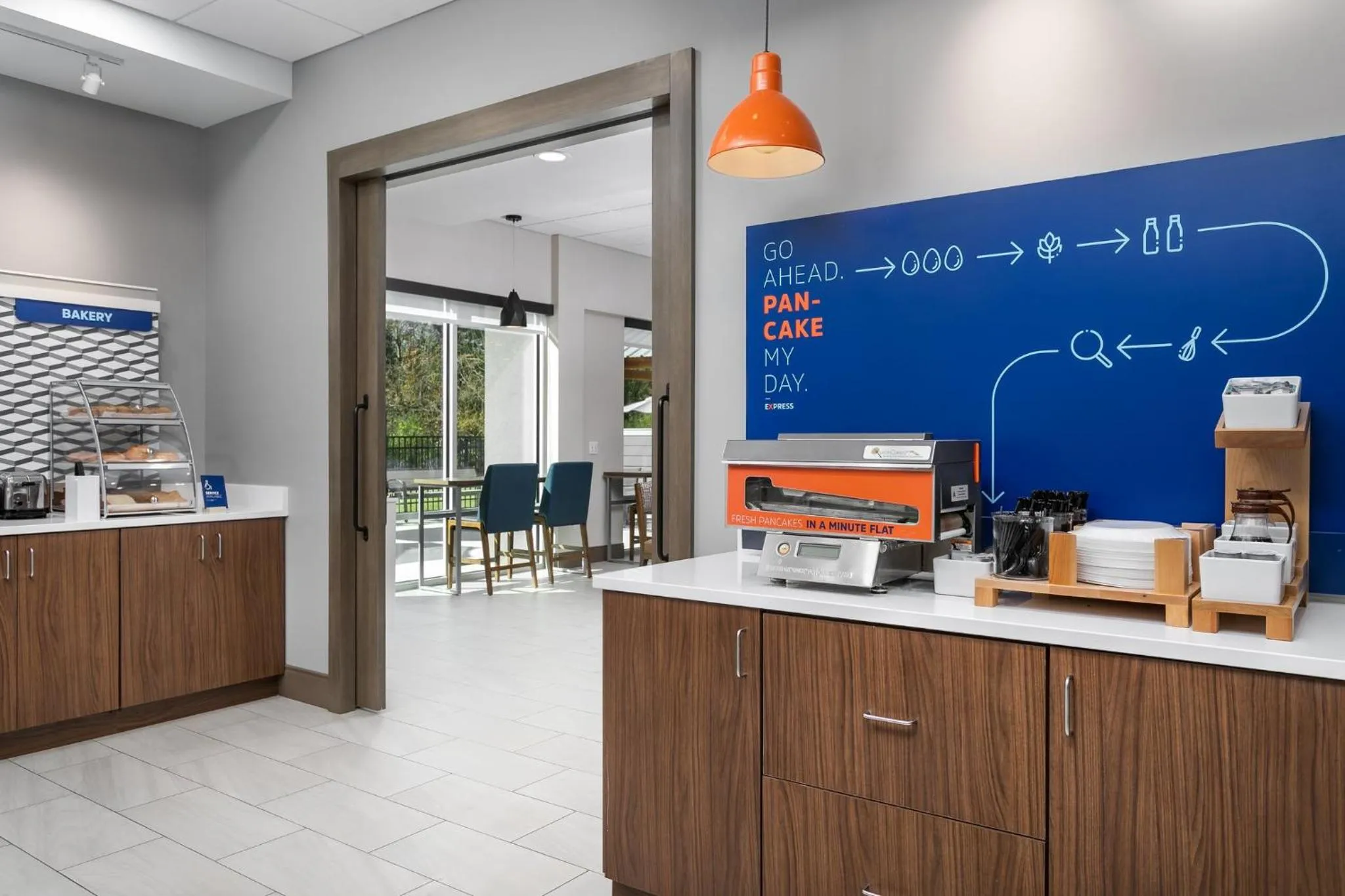 Breakfast in Holiday Inn Express Chattanooga - Hamilton Place