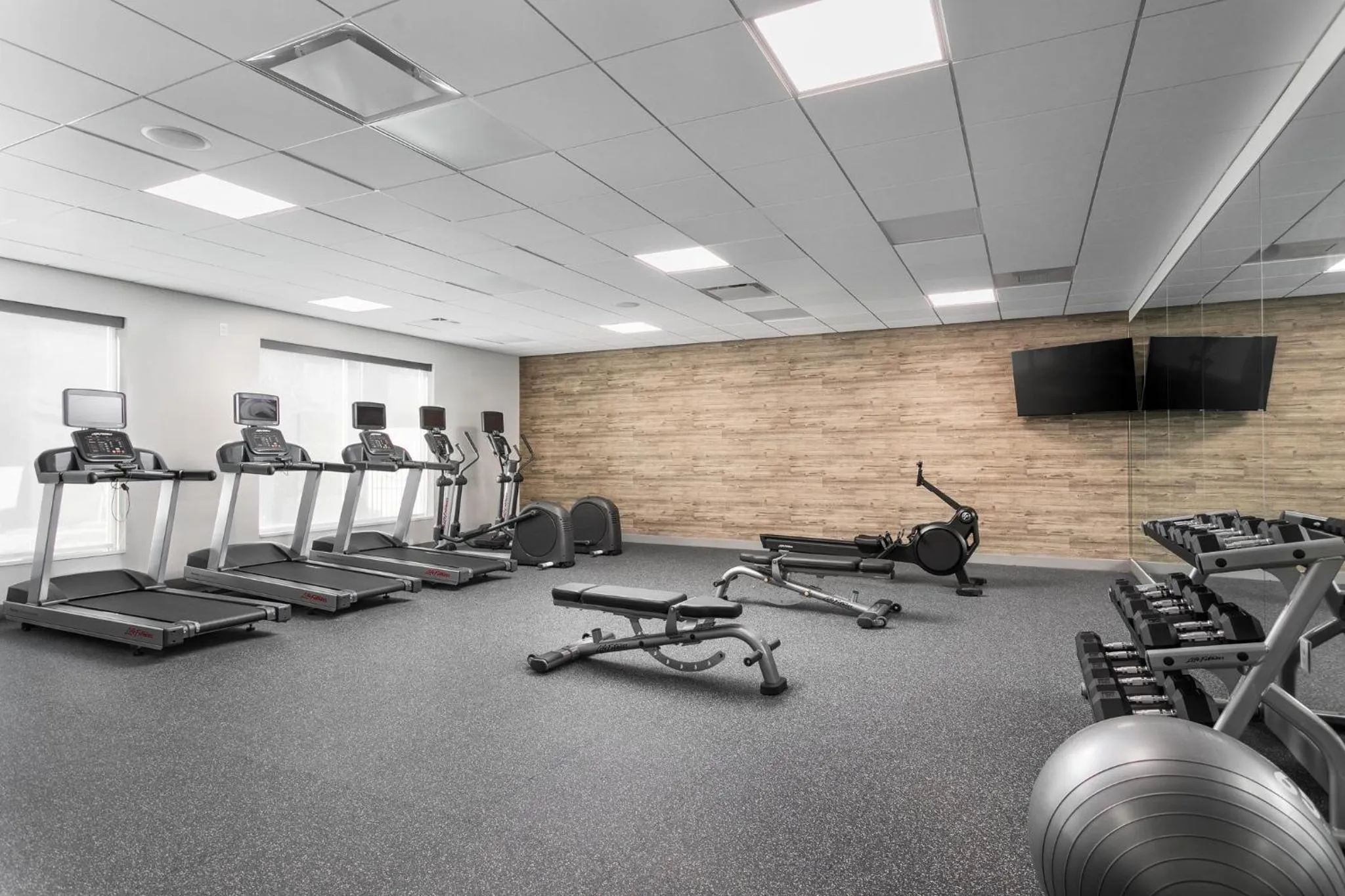 Spa and wellness centre/facilities in Holiday Inn Express Chattanooga - Hamilton Place