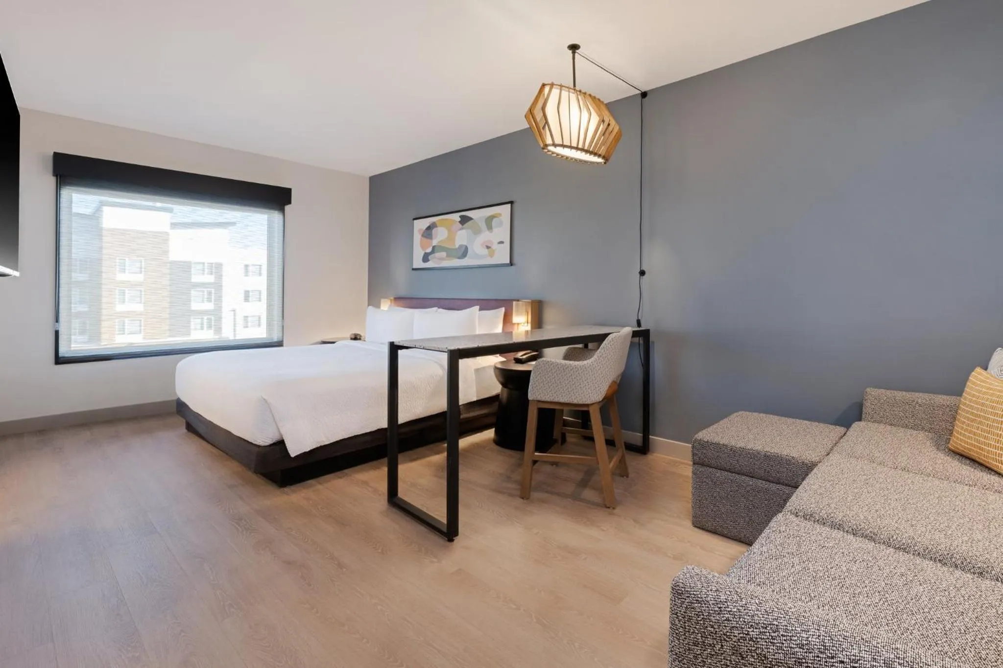 Photo of the whole room, Bed in Atwell Suites Kansas City Airport by IHG