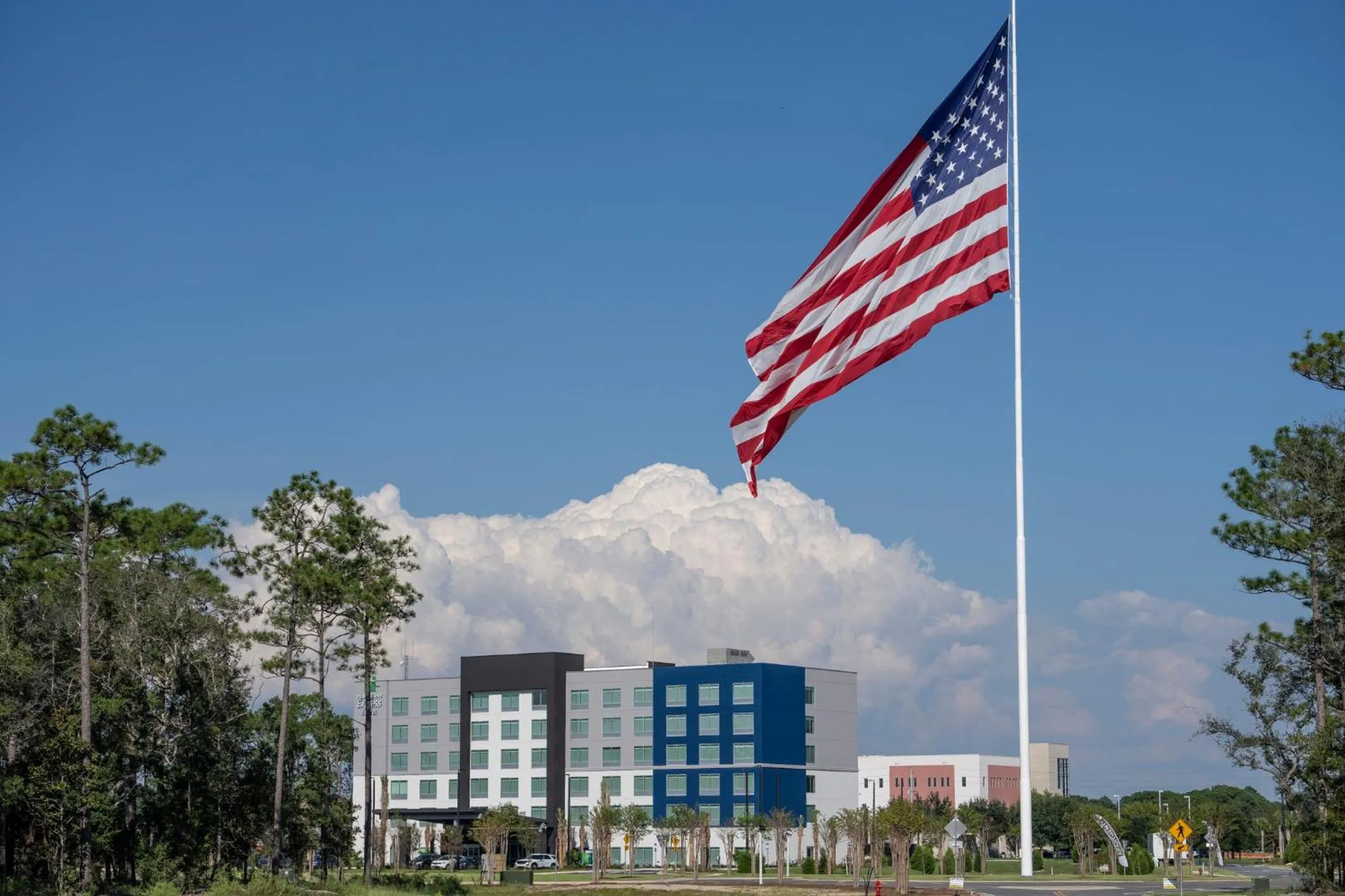Property building in Holiday Inn Express & Suites Fort Walton Beach - Eglin Area by IHG
