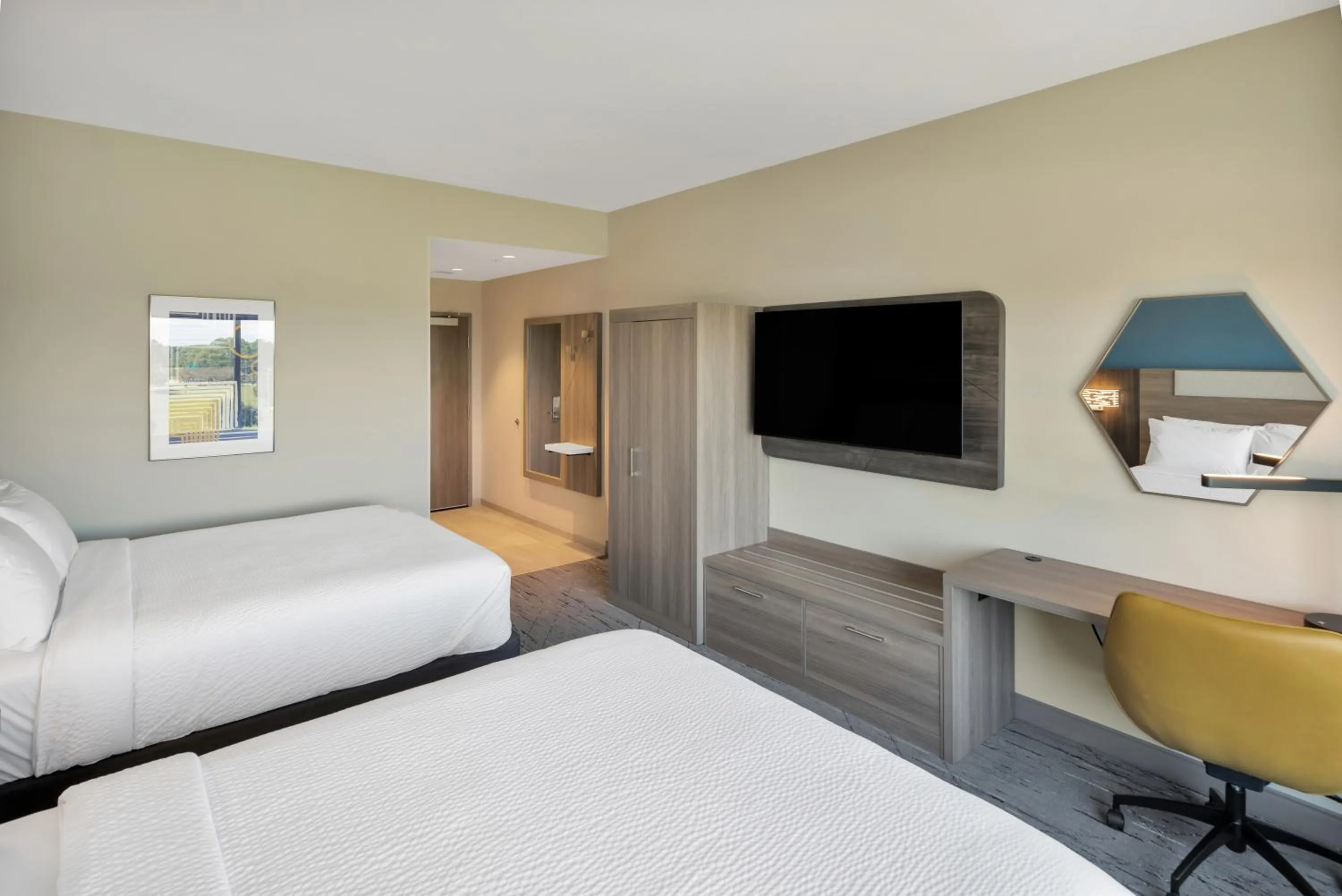 Bed in Holiday Inn Express & Suites Fort Walton Beach - Eglin Area by IHG