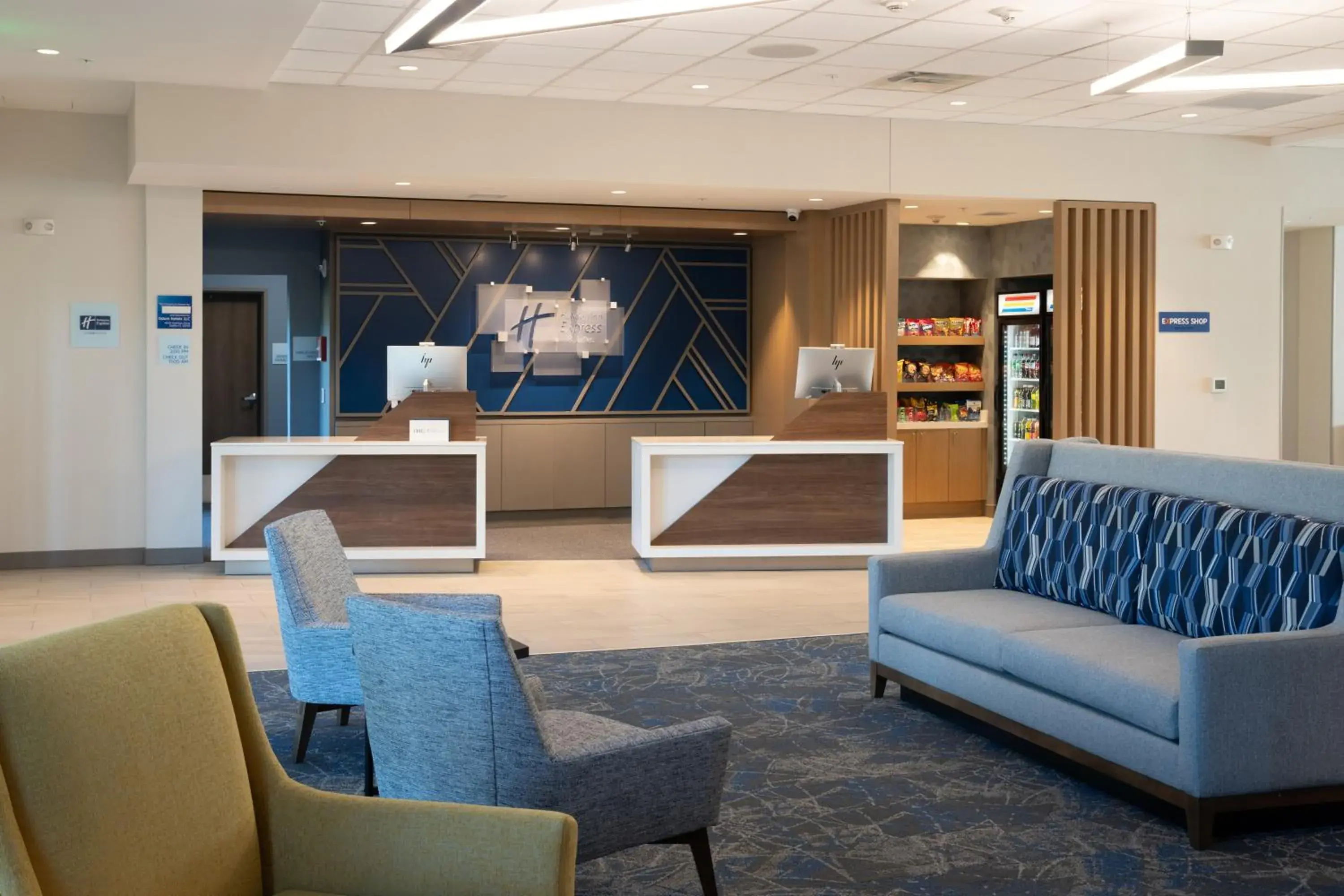 Lobby or reception in Holiday Inn Express & Suites Fort Walton Beach - Eglin Area by IHG Lobby or reception in Holiday Inn Express & Suites Fort Walton Beach - Eglin Area by IHG