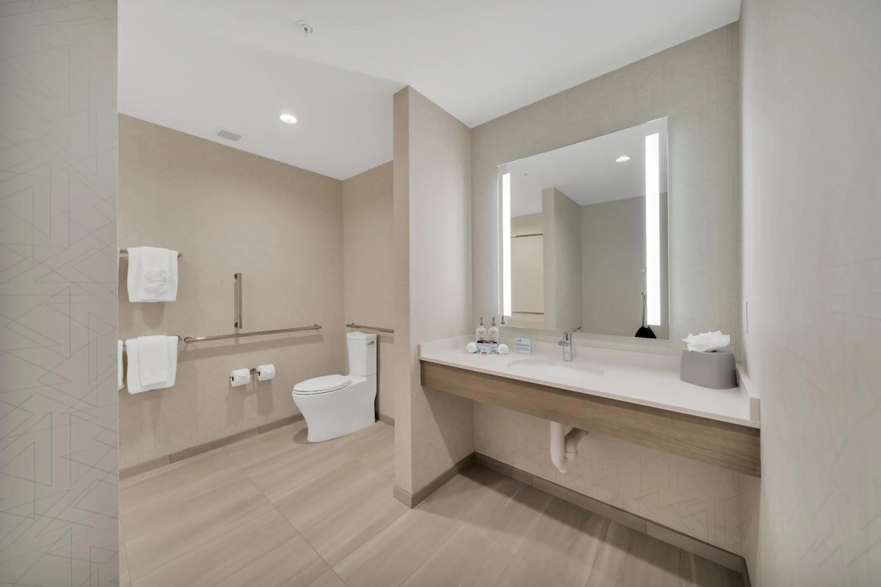 Toilet in Holiday Inn Express & Suites Fort Walton Beach - Eglin Area by IHG