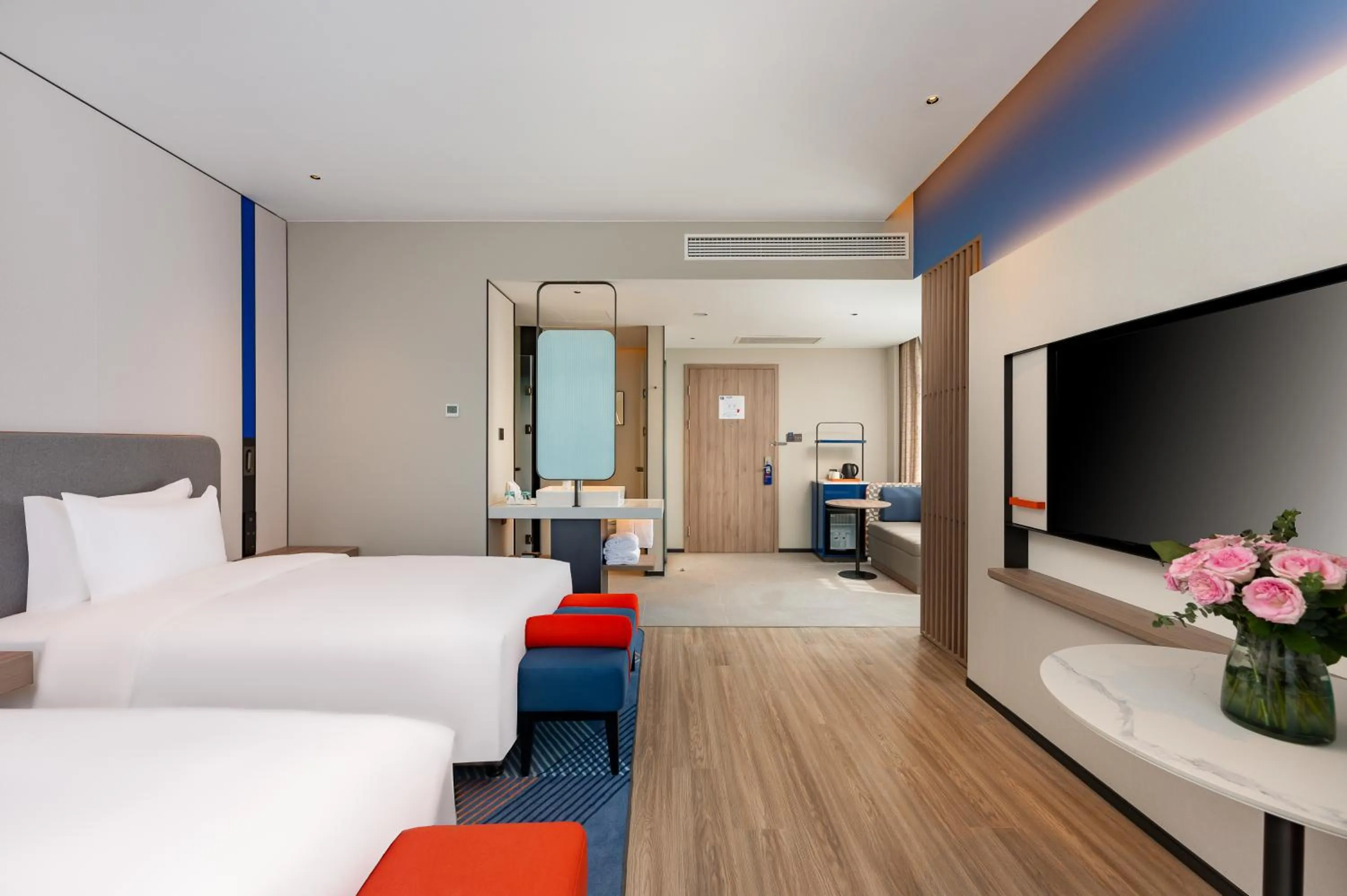Bed in Holiday Inn Express Haimen City Center by IHG