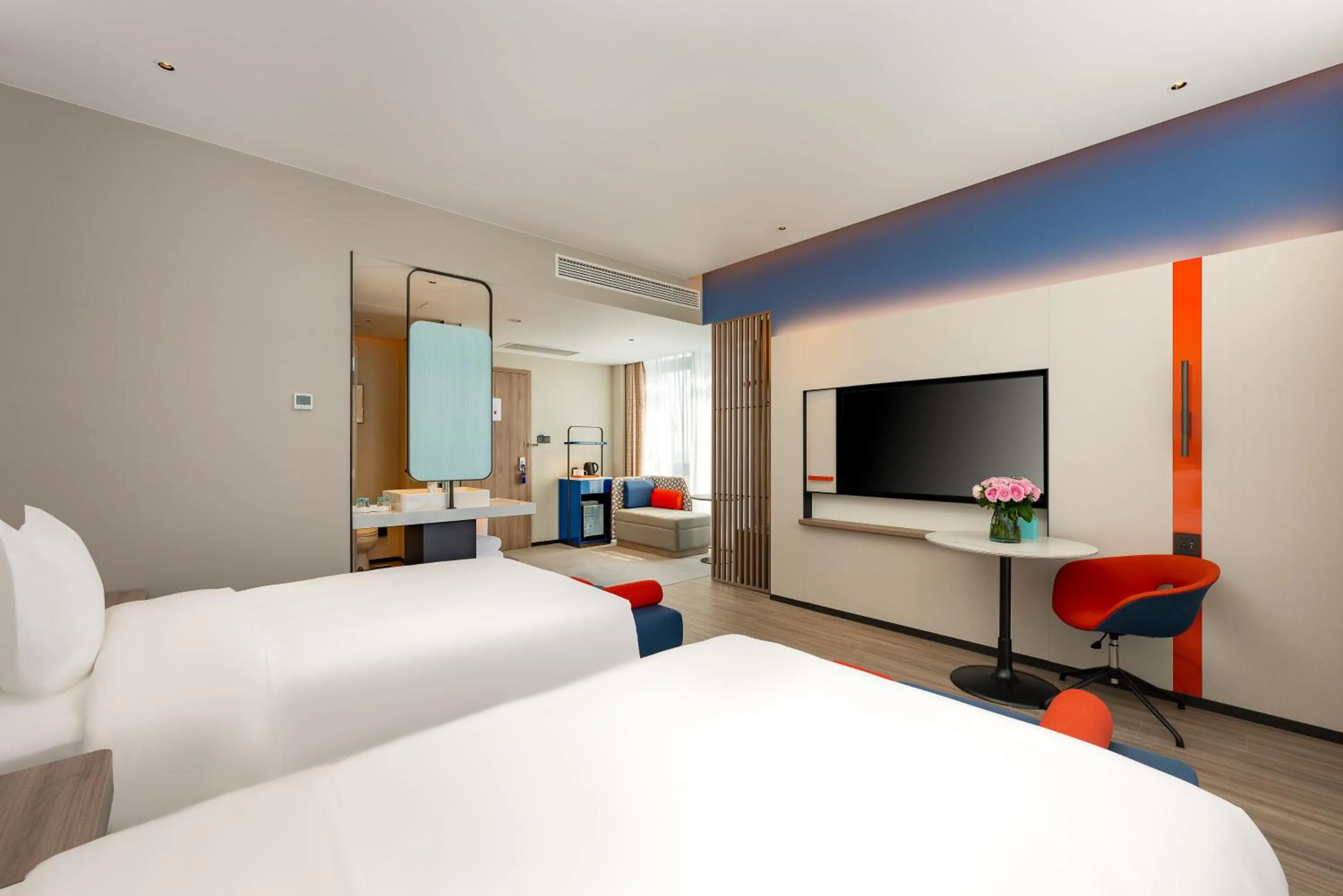 Bed in Holiday Inn Express Haimen City Center by IHG