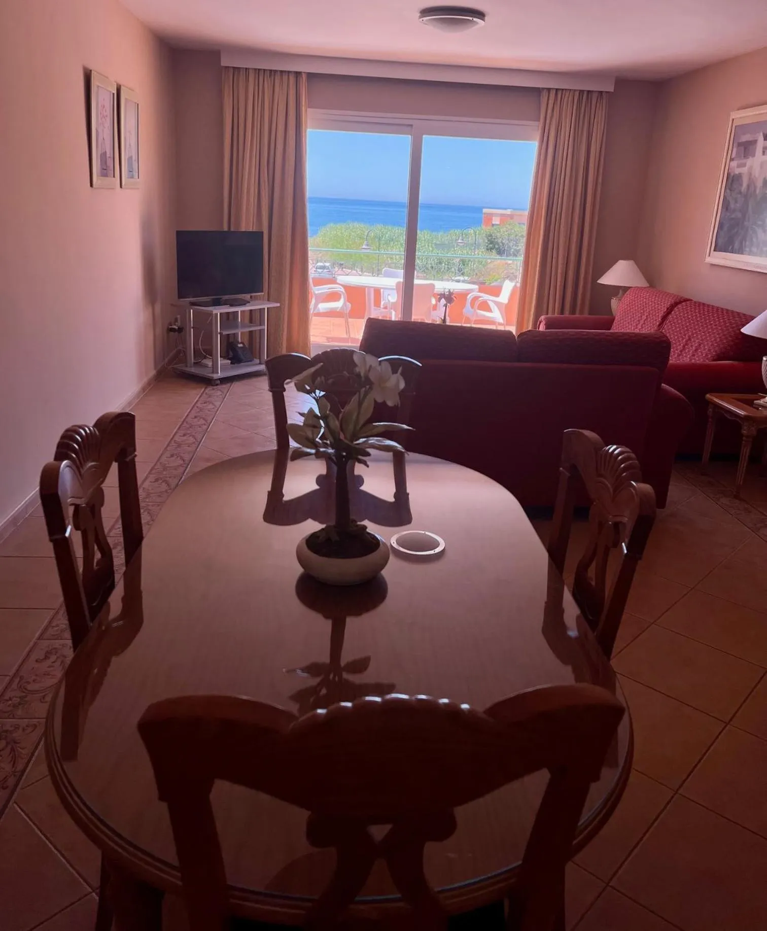 Dining area in Marbella Beach Resort at Club Playa Real
