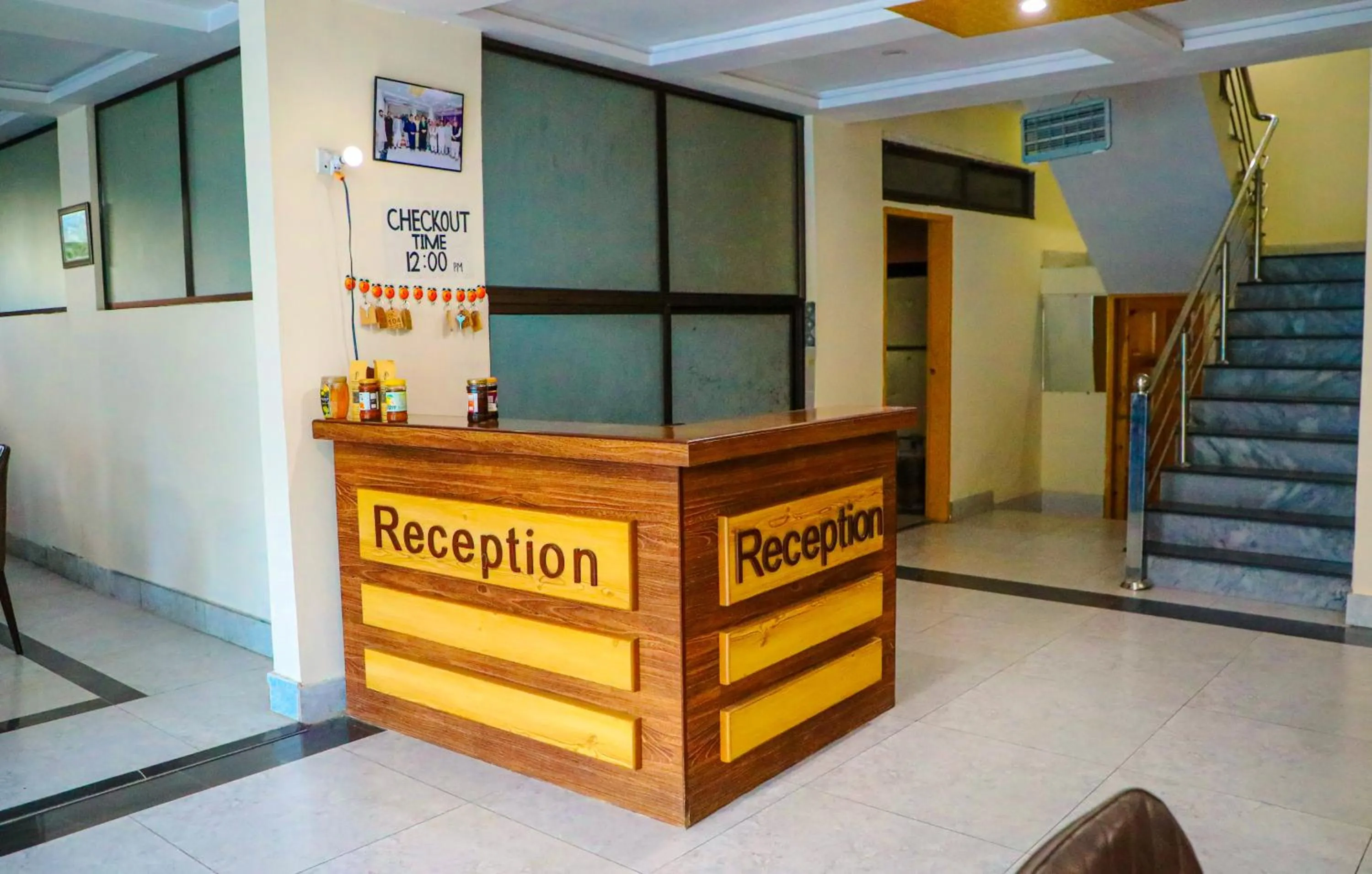 Restaurant/places to eat in Yak Sarai Hotel & Restaurant