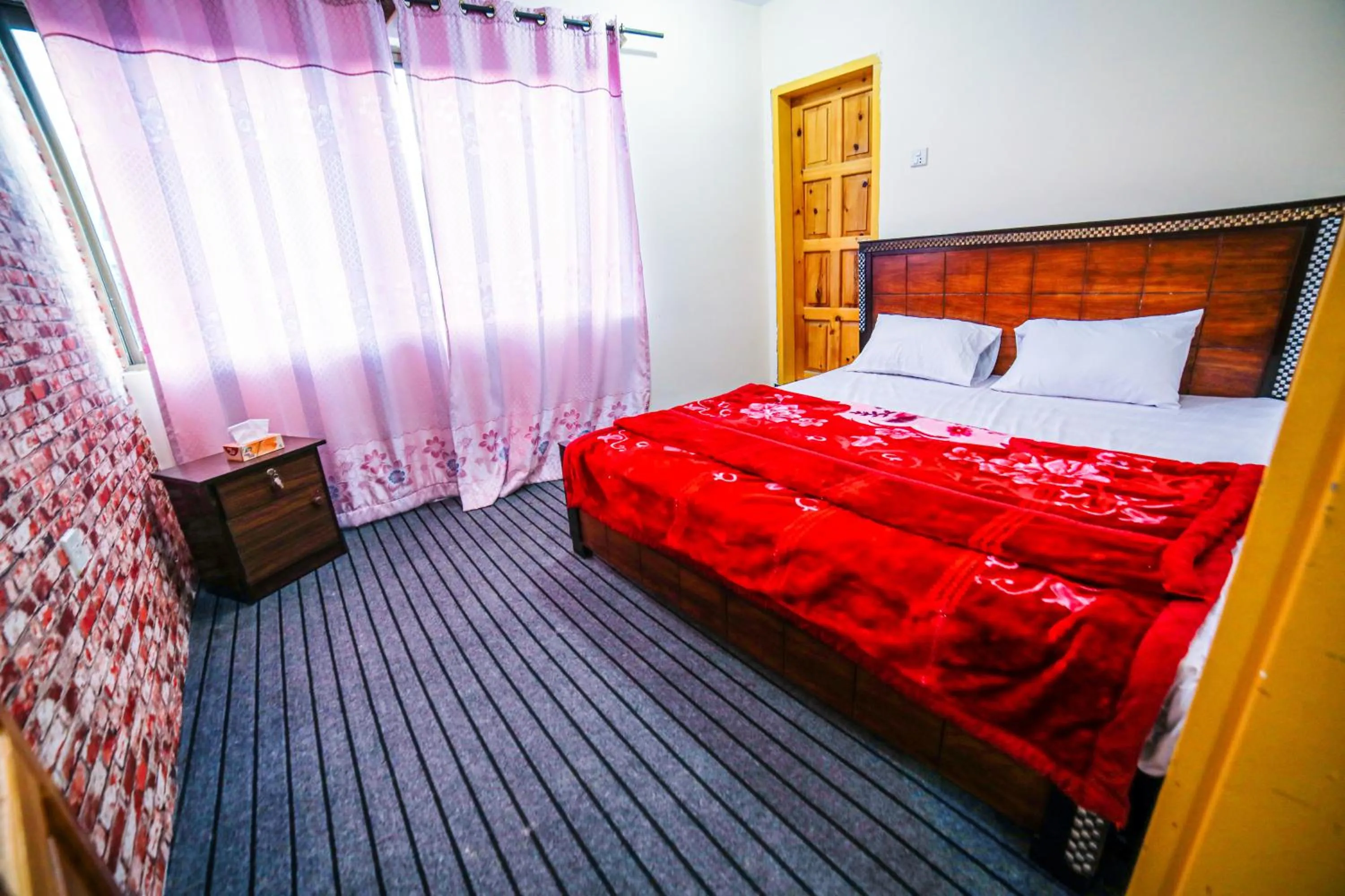 Bed in Yak Sarai Hotel & Restaurant