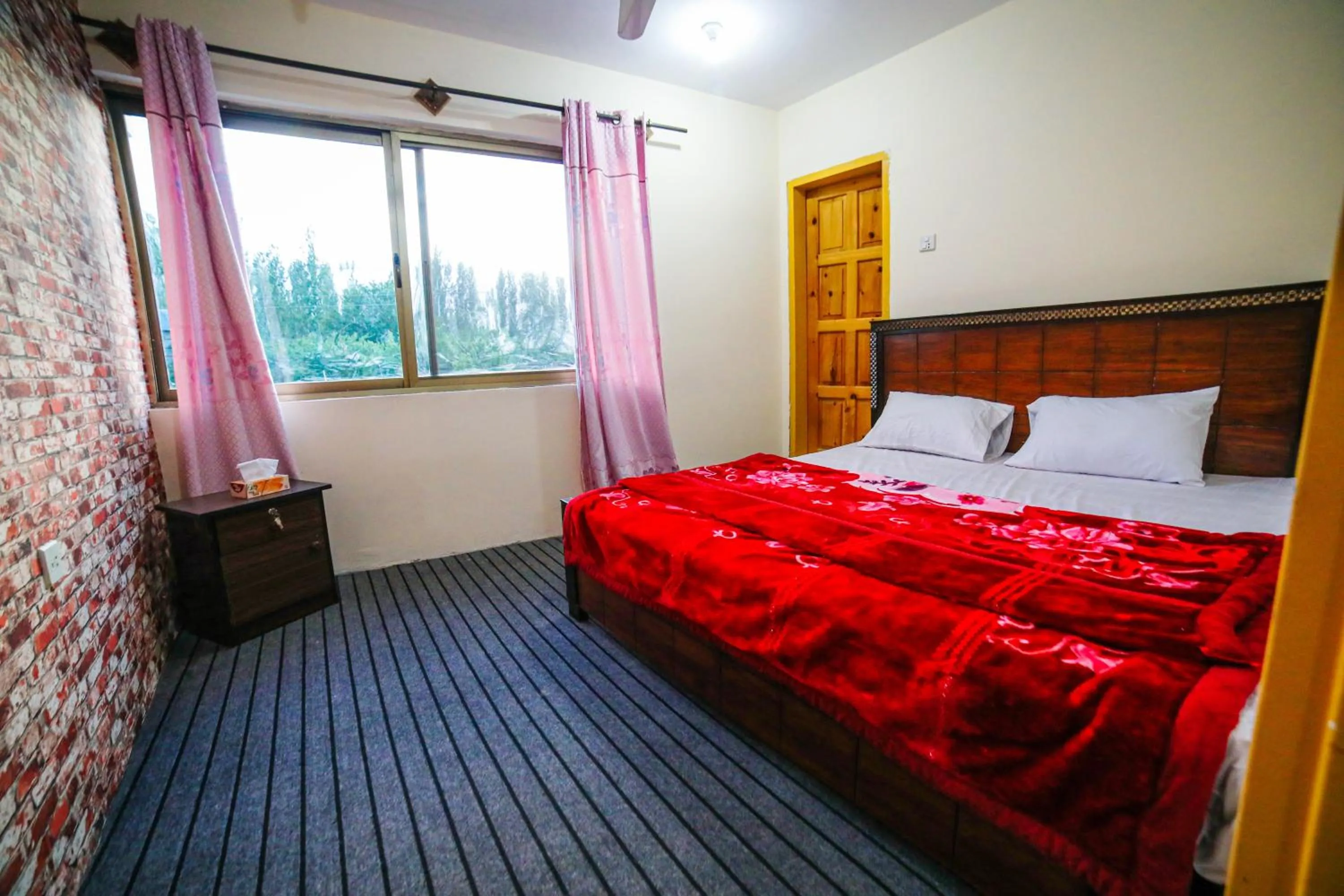 Bed in Yak Sarai Hotel & Restaurant