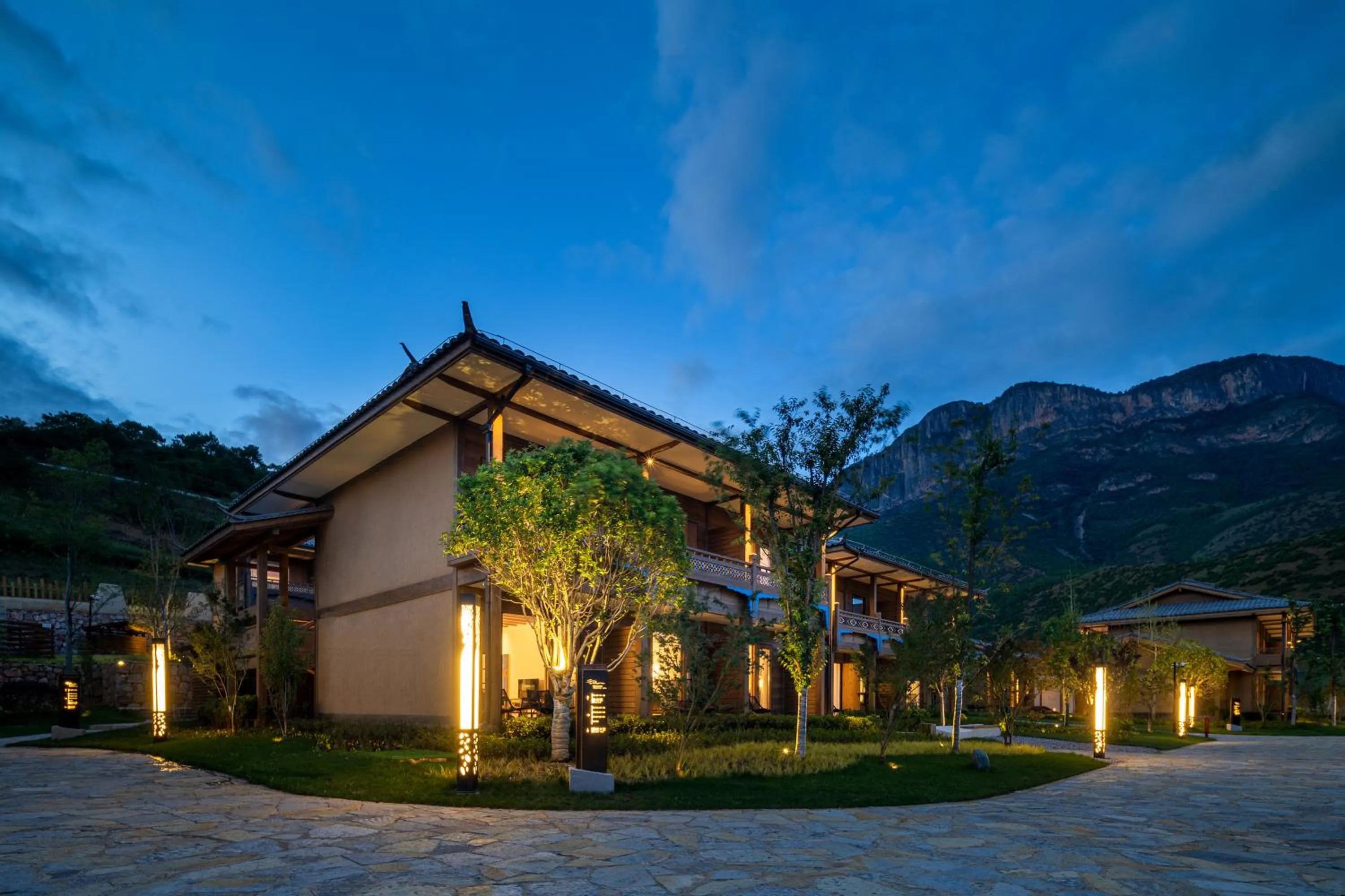 Inner courtyard view in Hotel Indigo Lugu Lake by IHG