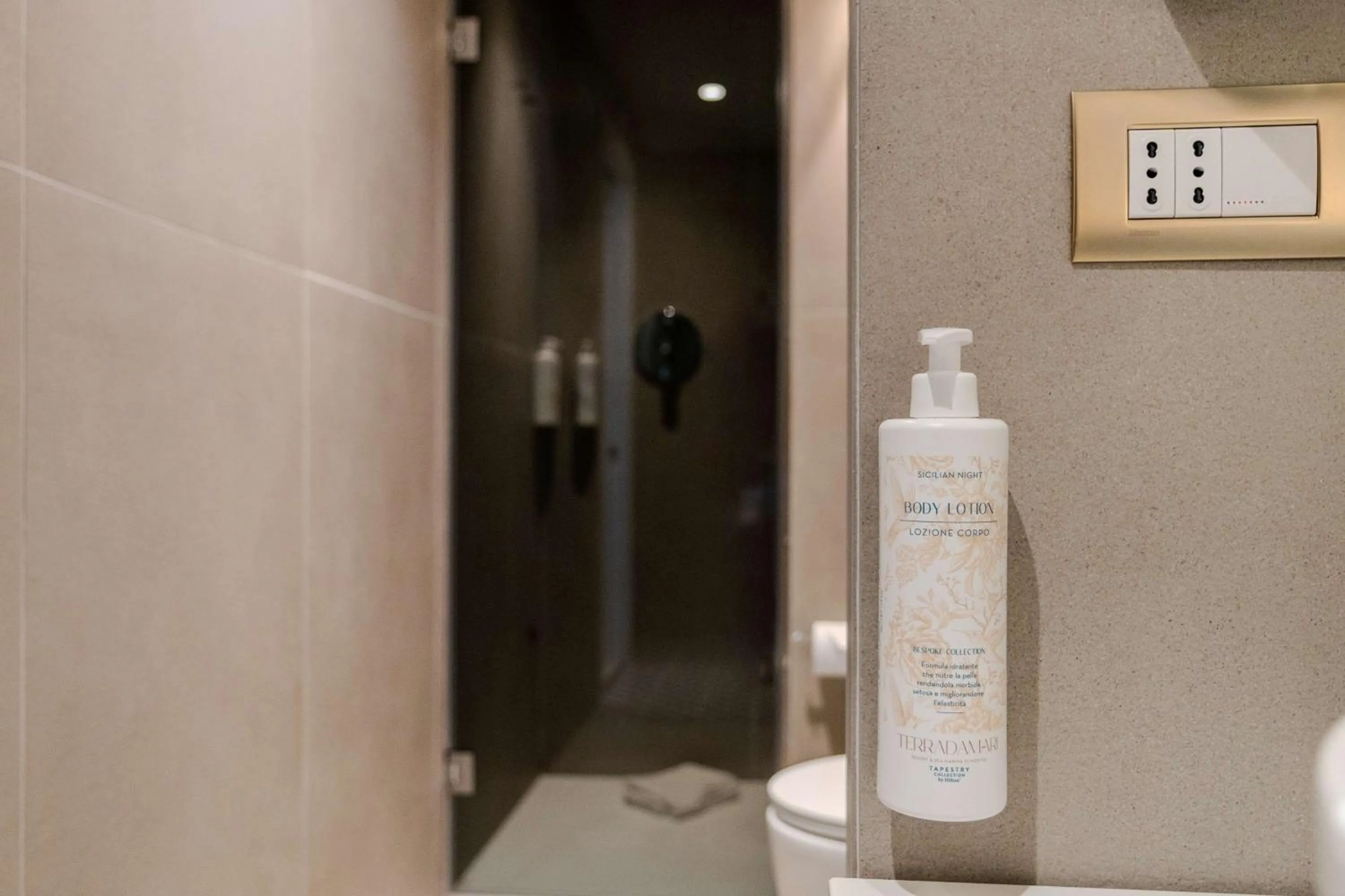 Bathroom in Terradamari Resort & Spa Marina di Modica,Tapestry by Hilton