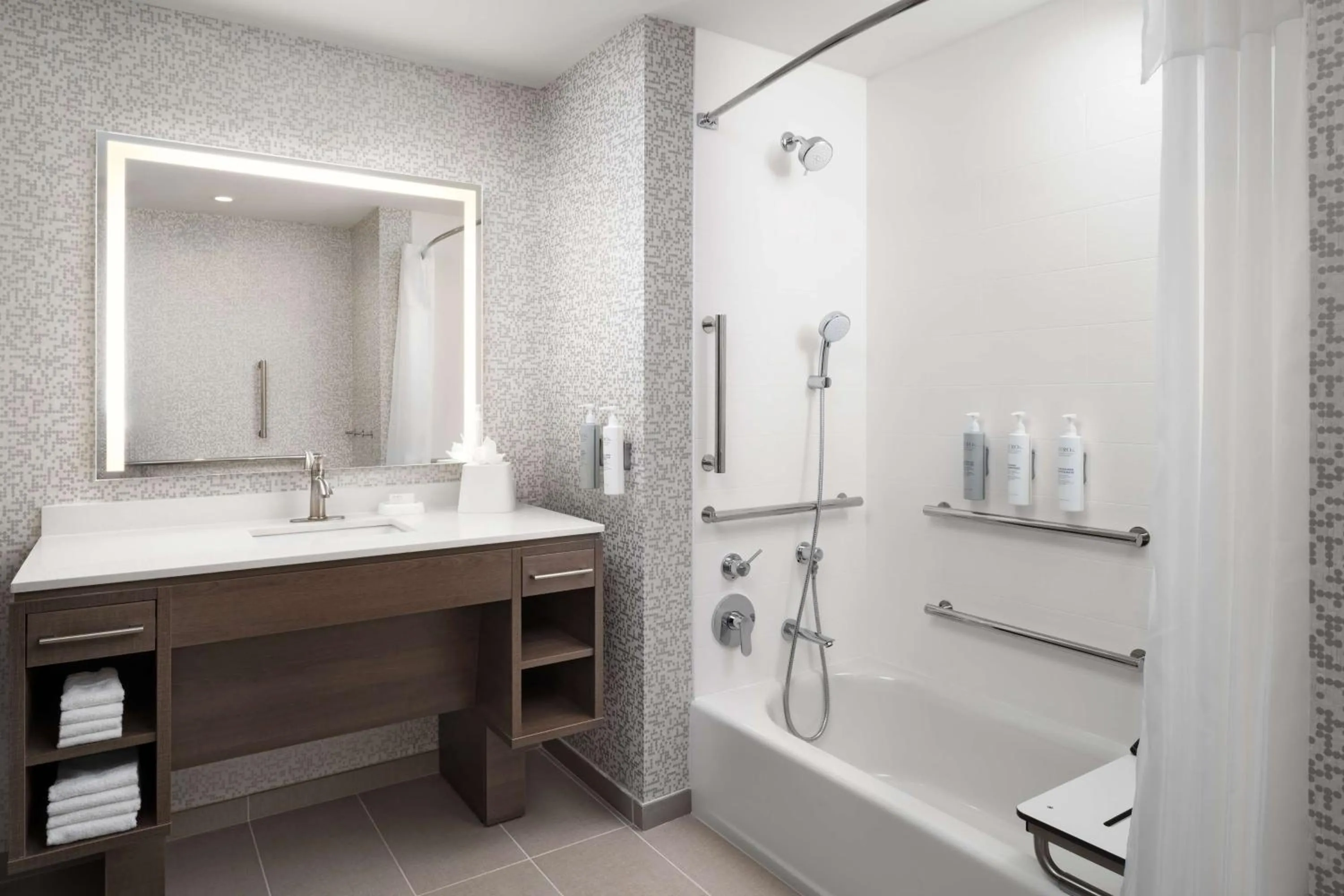 Bathroom in Home2 Suites By Hilton Winter Haven