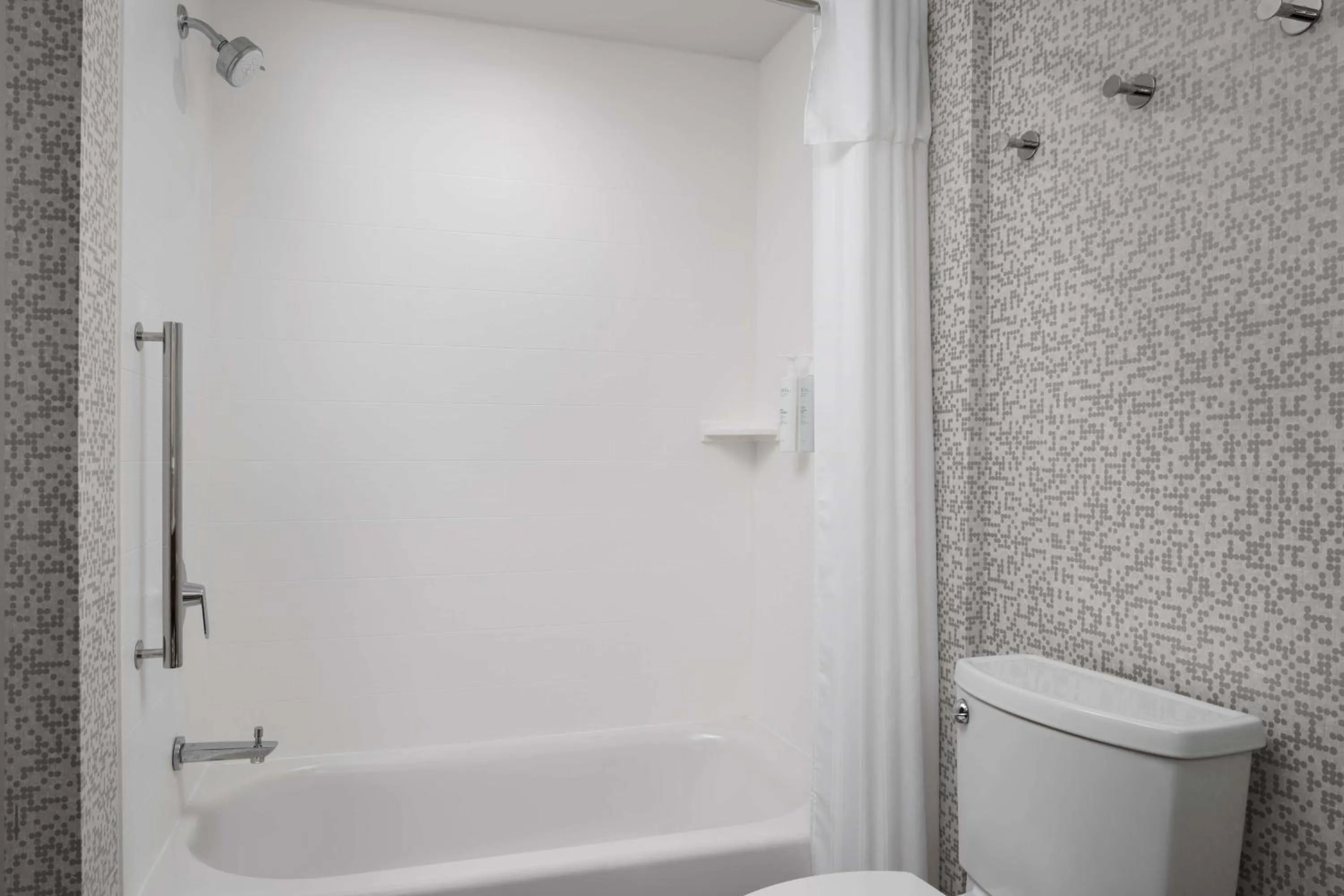 Bathroom in Home2 Suites By Hilton Winter Haven