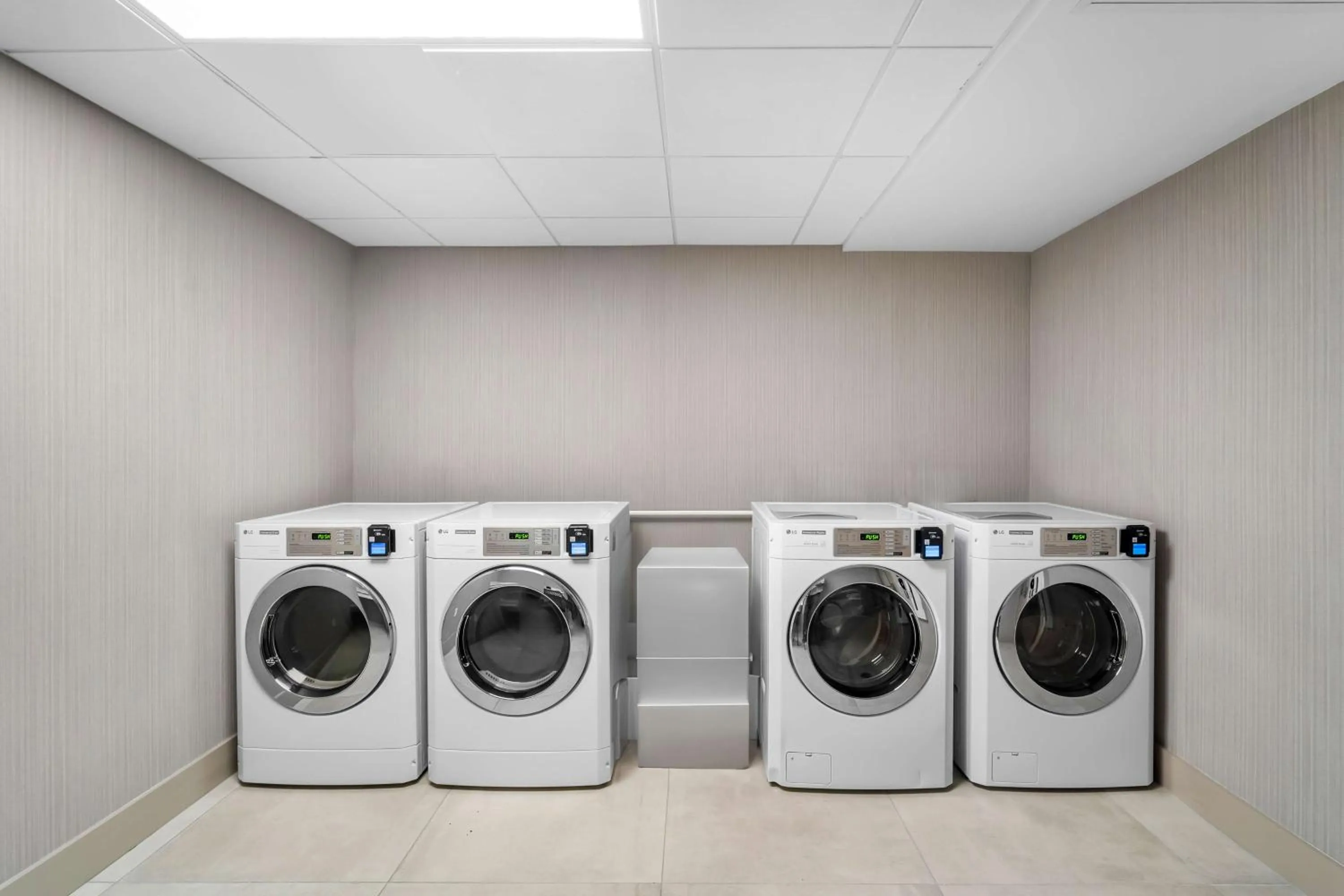 washing machine in Hilton Garden Inn North Conway
