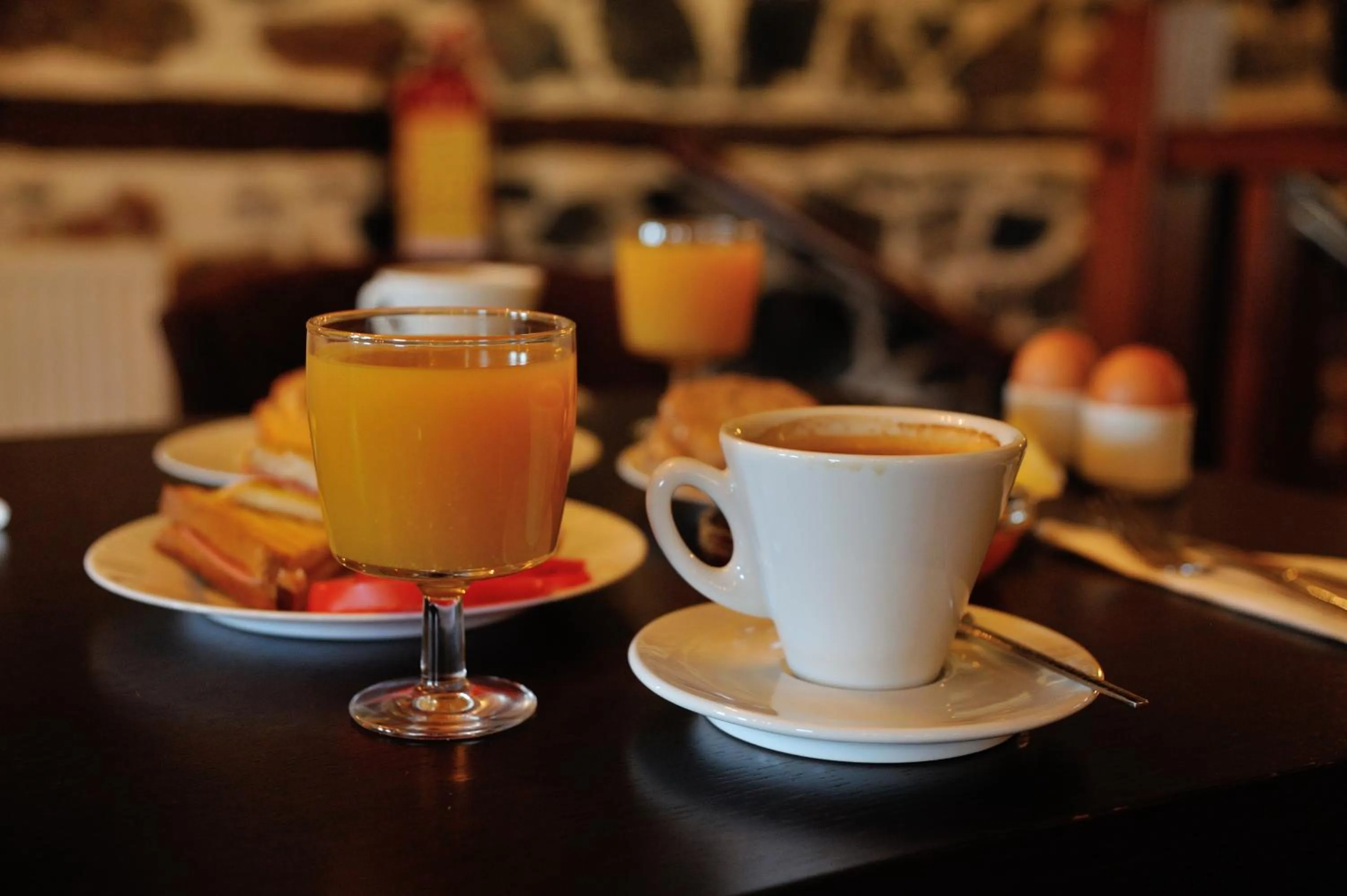 Breakfast in Enastron