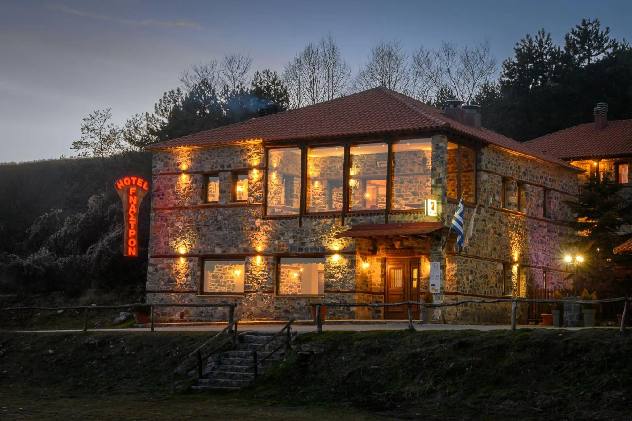 Property building in Enastron