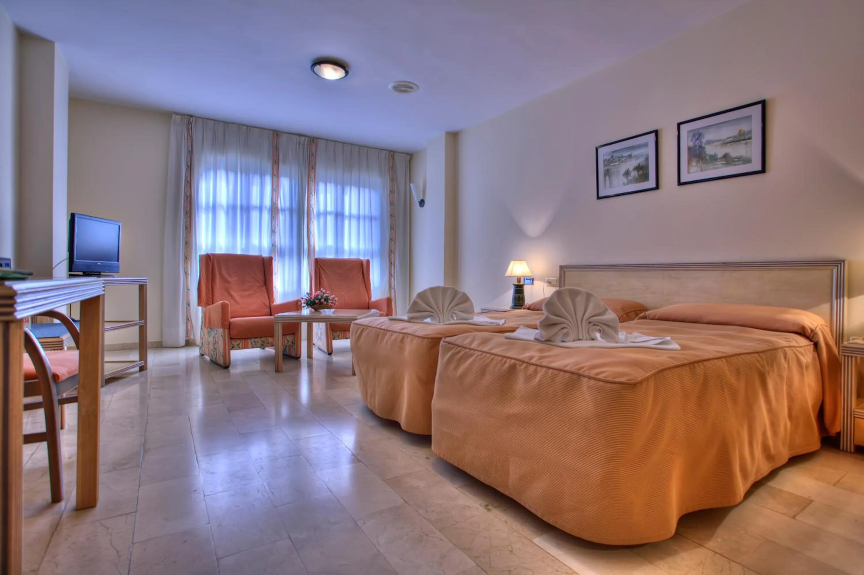 Photo of the whole room, Bed in Aguas Salinas