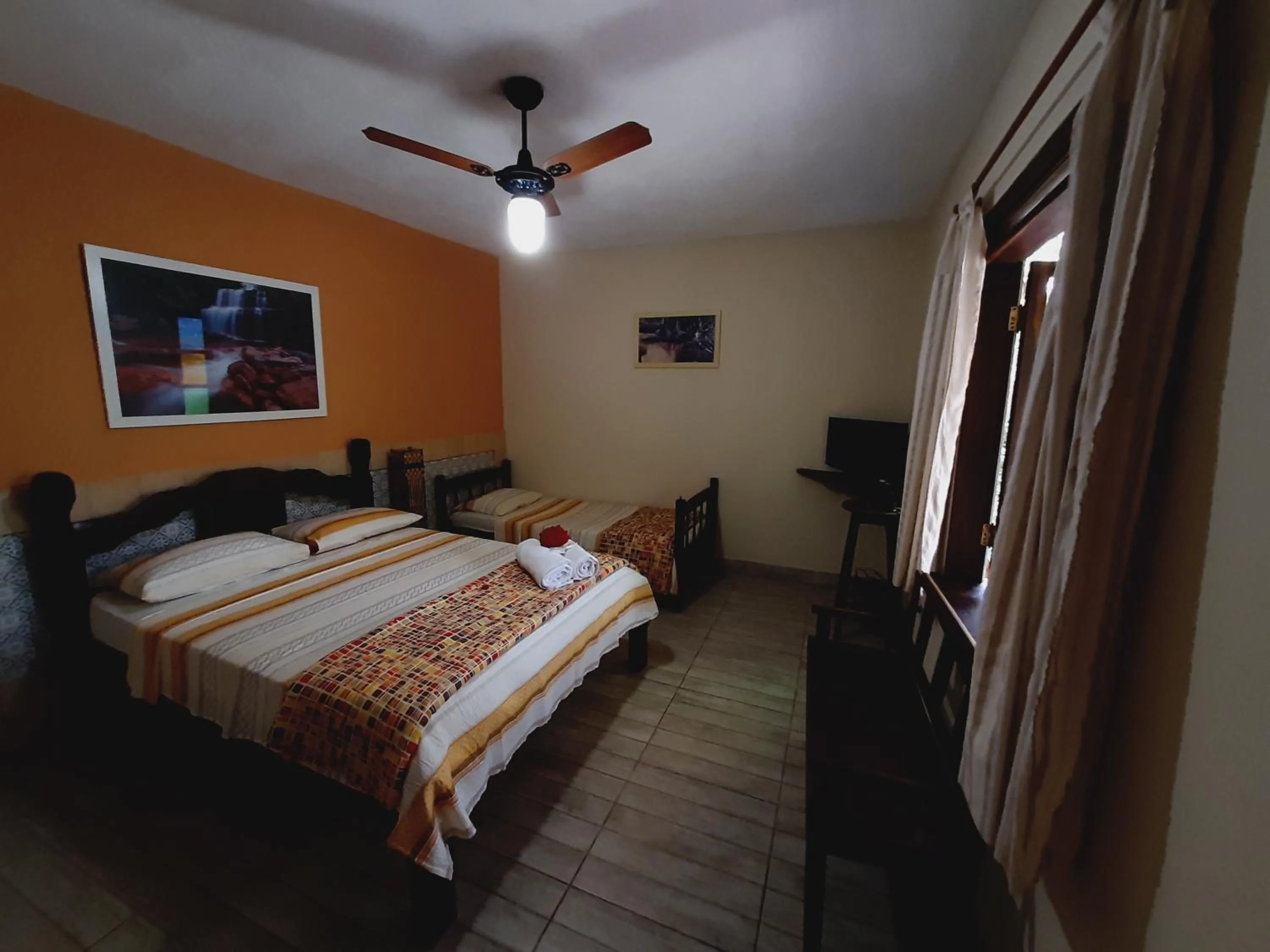 Property building, Bed in Canto Verde Pousada