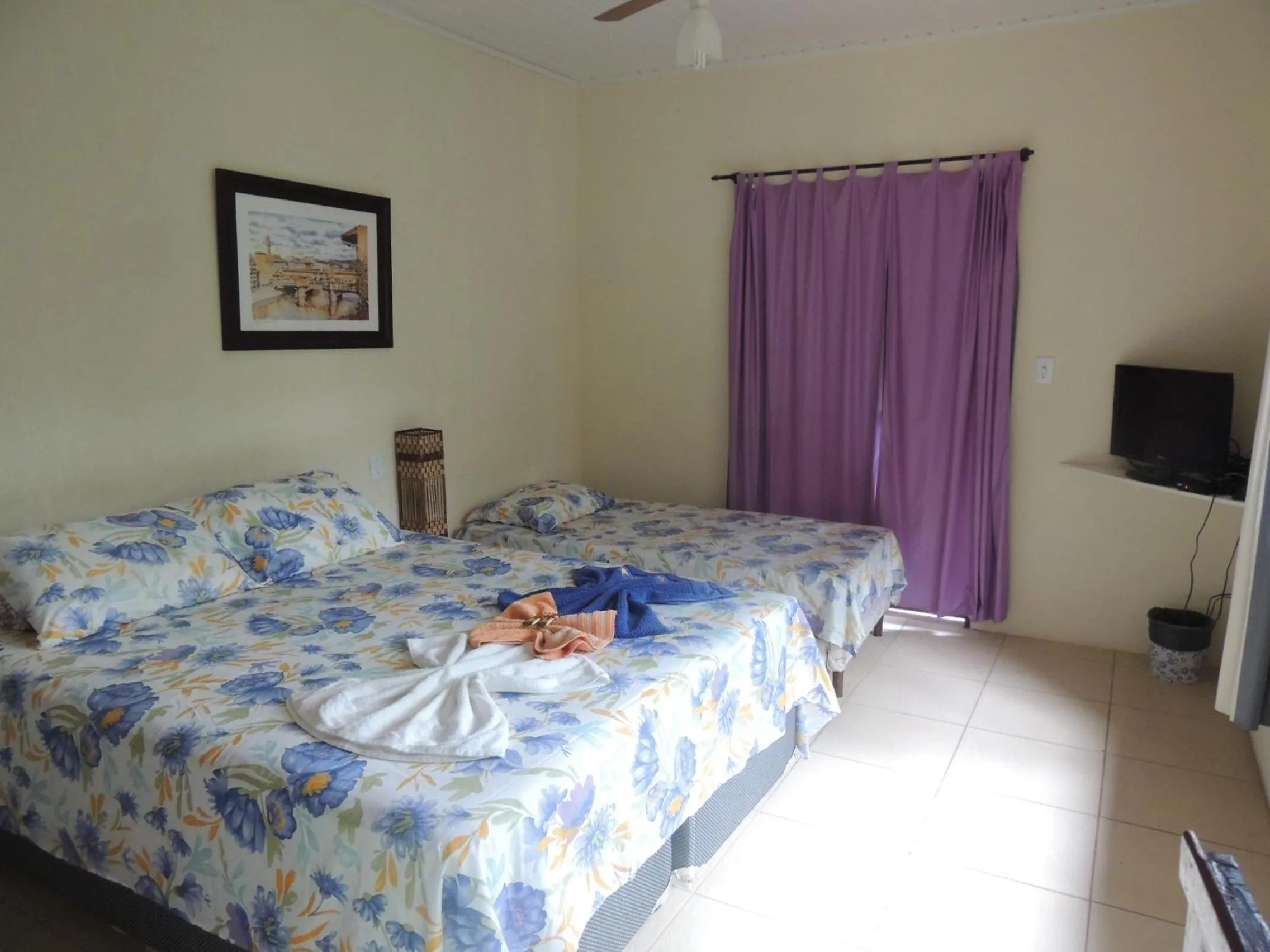 Photo of the whole room, Bed in Canto Verde Pousada