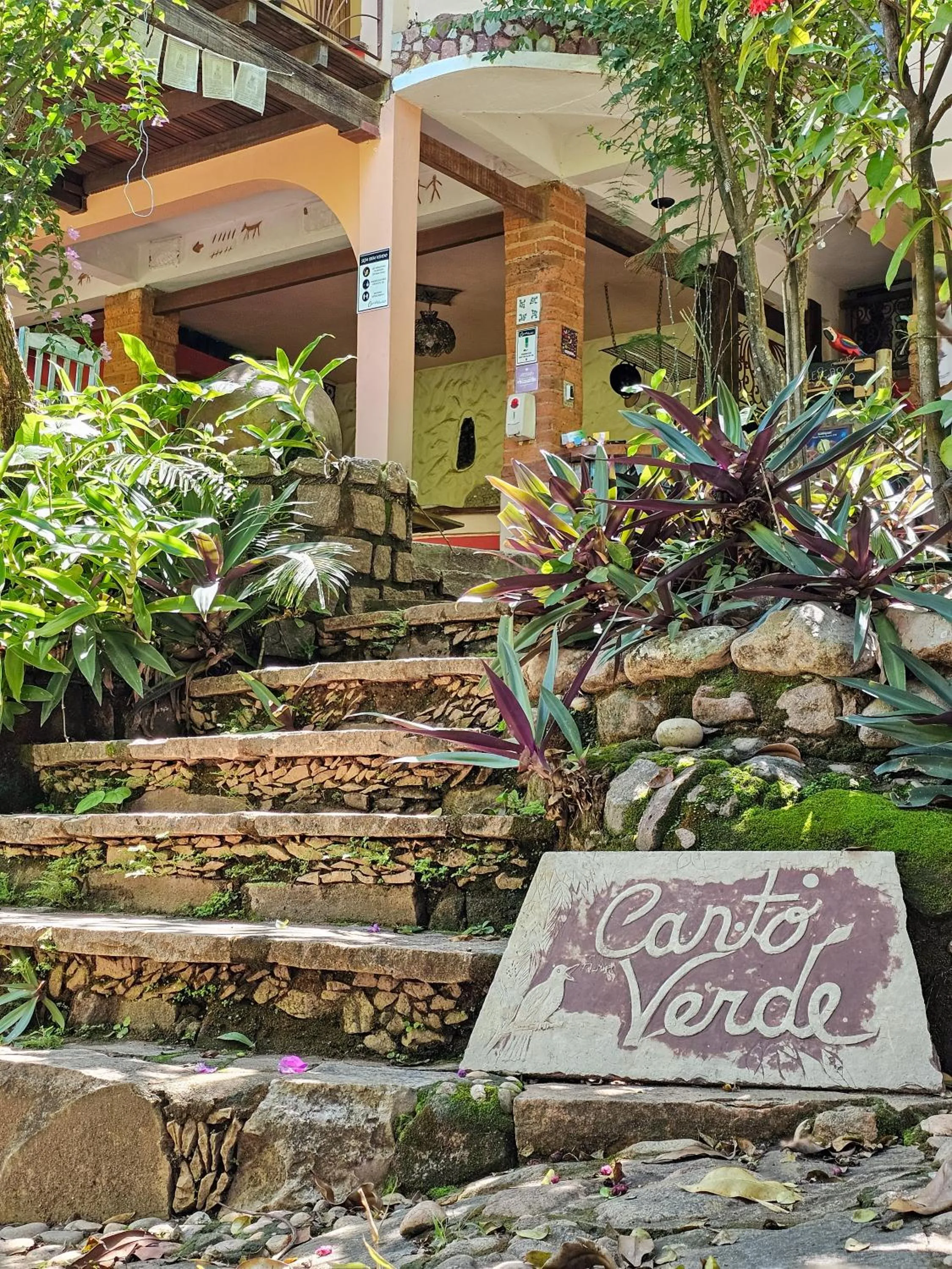Facade/entrance in Canto Verde Pousada