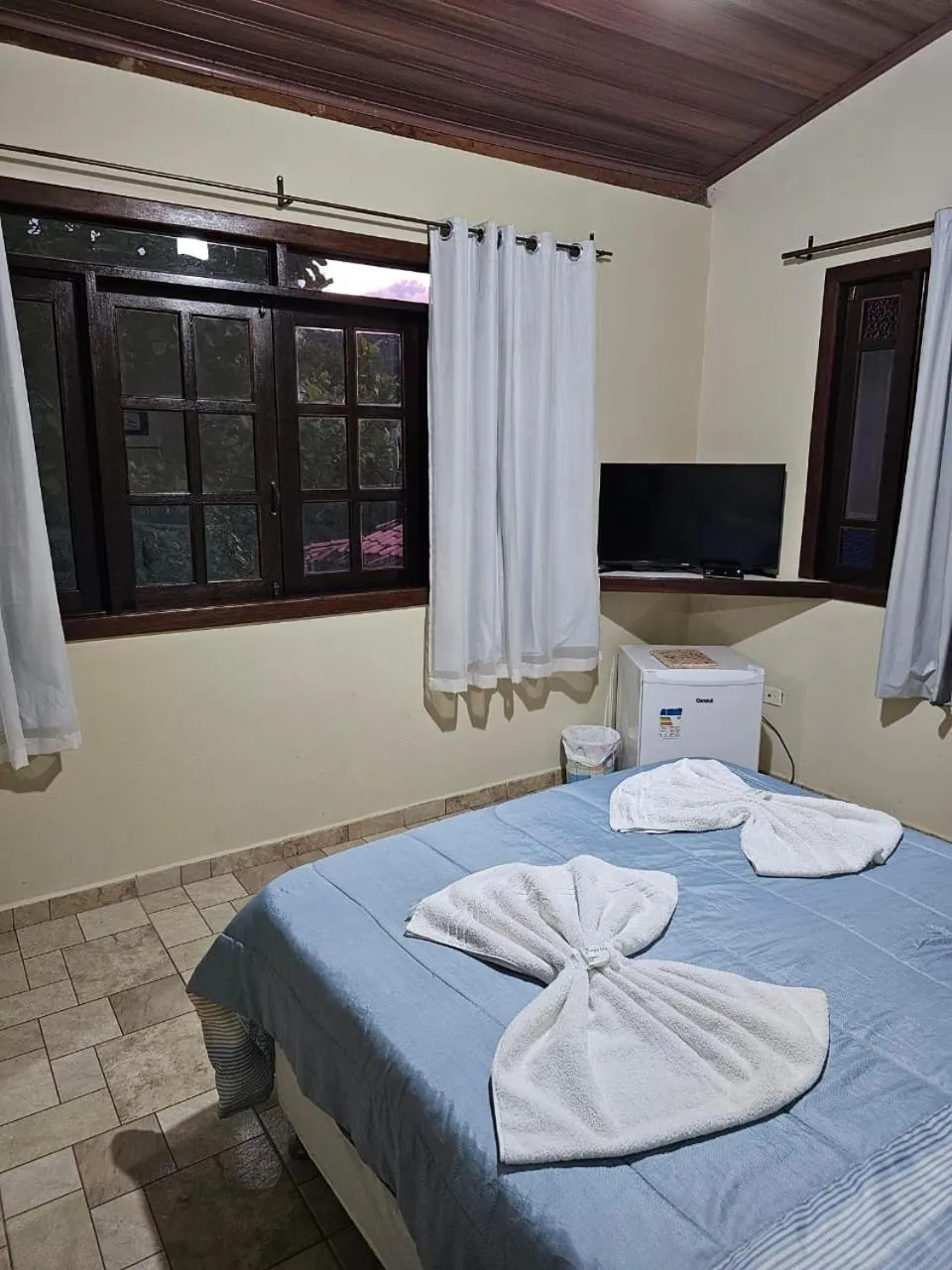 TV and multimedia, Bed in Canto Verde Pousada