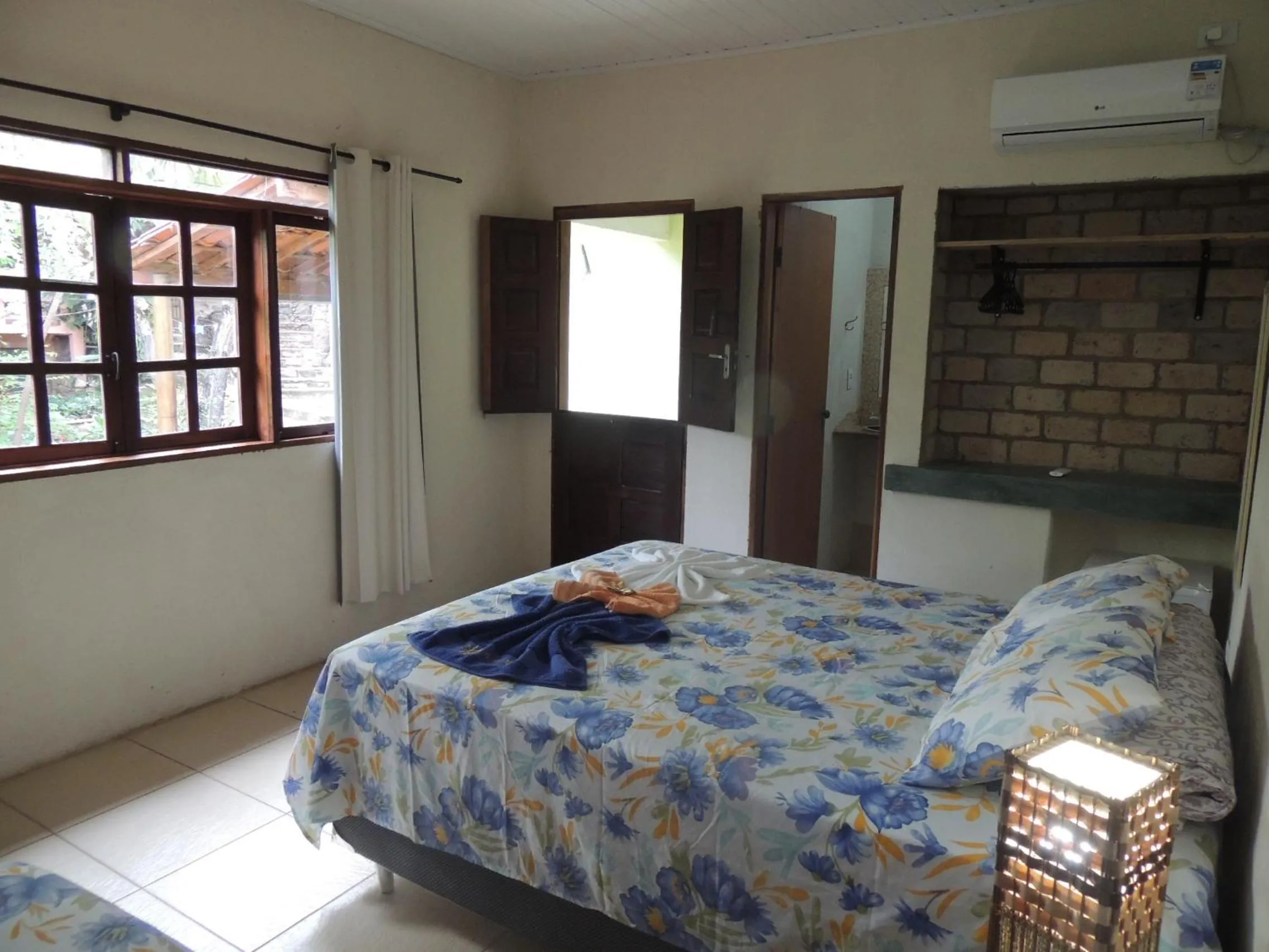Photo of the whole room, Bed in Canto Verde Pousada