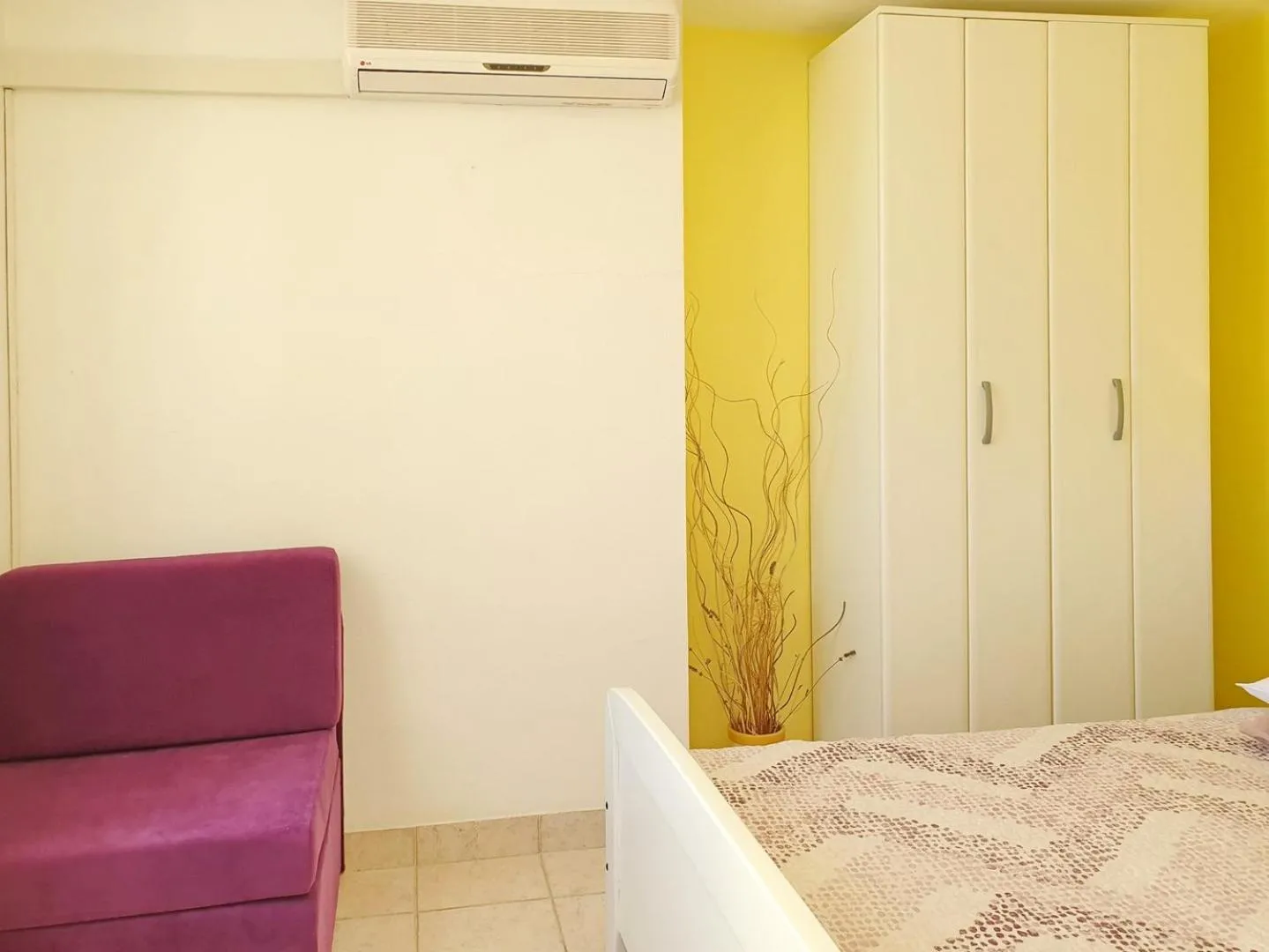 Bed in Apartment Devcic