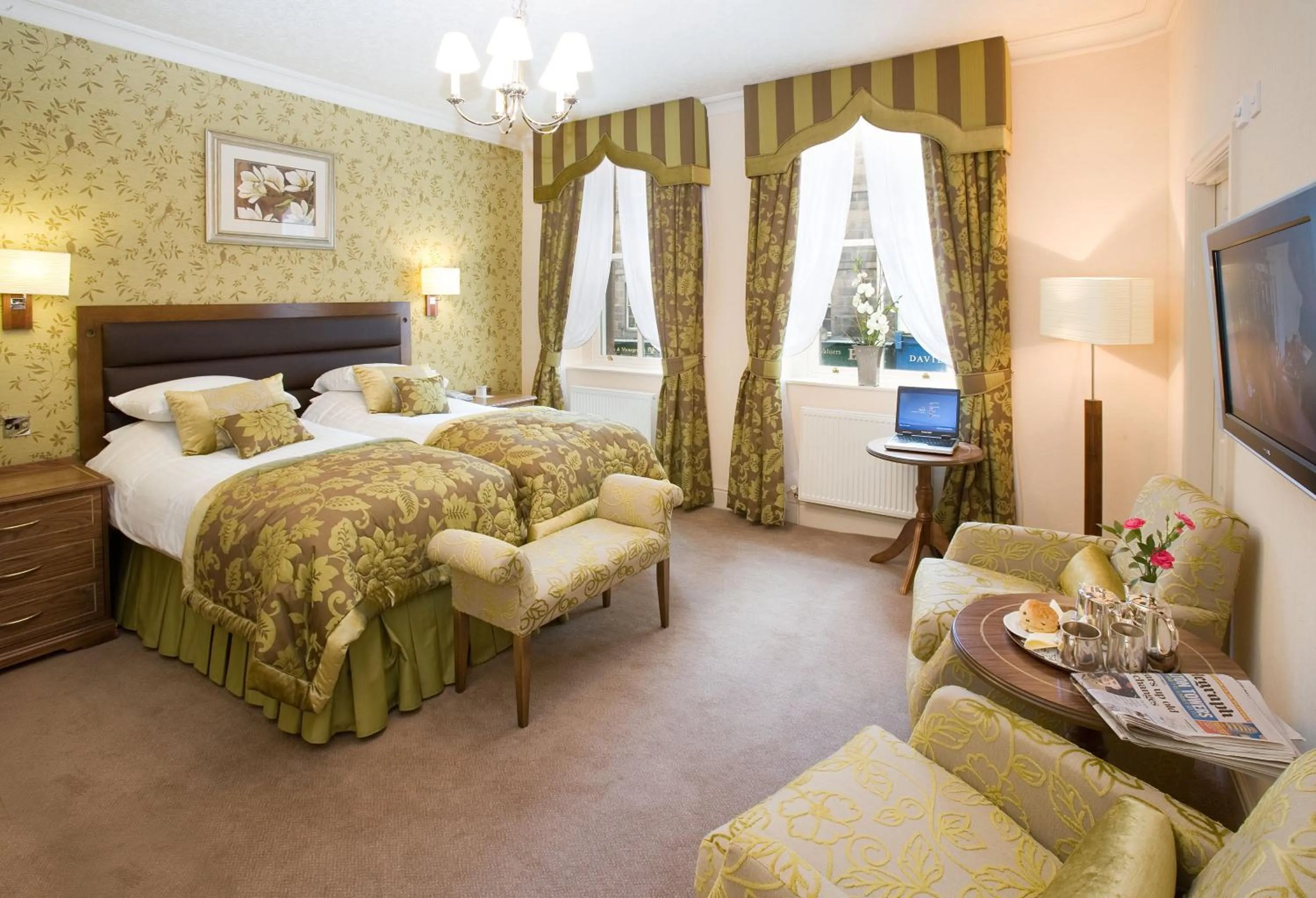 View (from property/room), Bed in The George Hotel