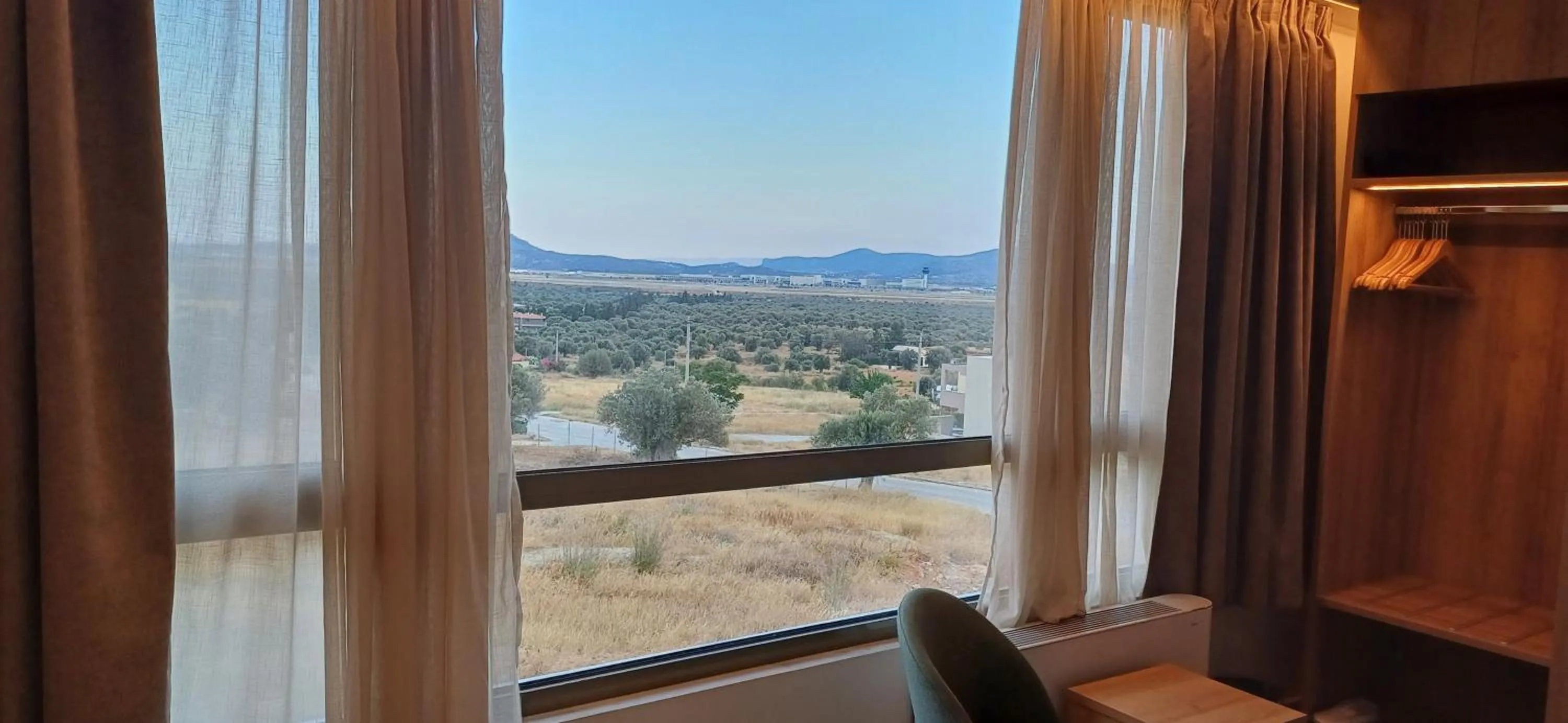 ALPHA APARTMENTS Free Shuttle from and to the Airport