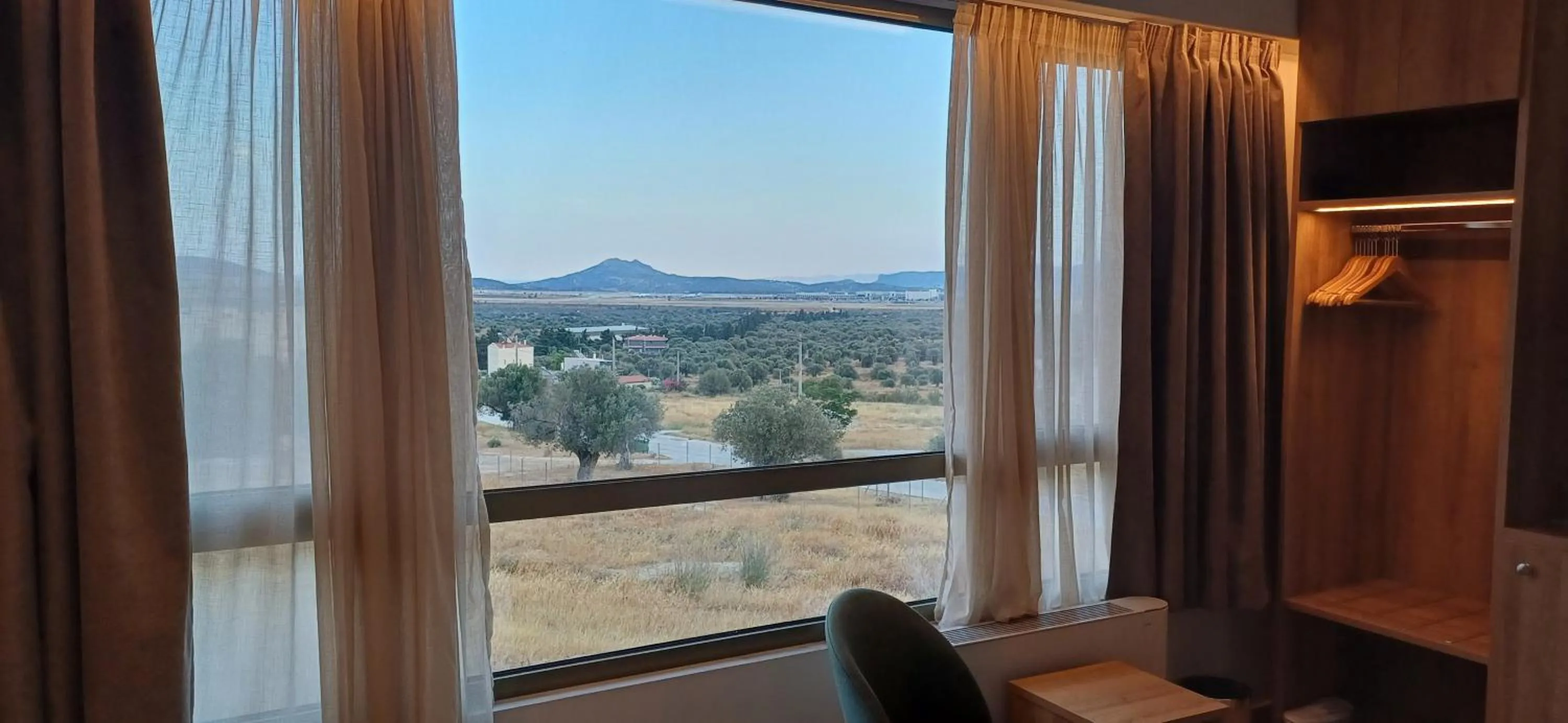 ALPHA APARTMENTS Free Shuttle from and to the Airport
