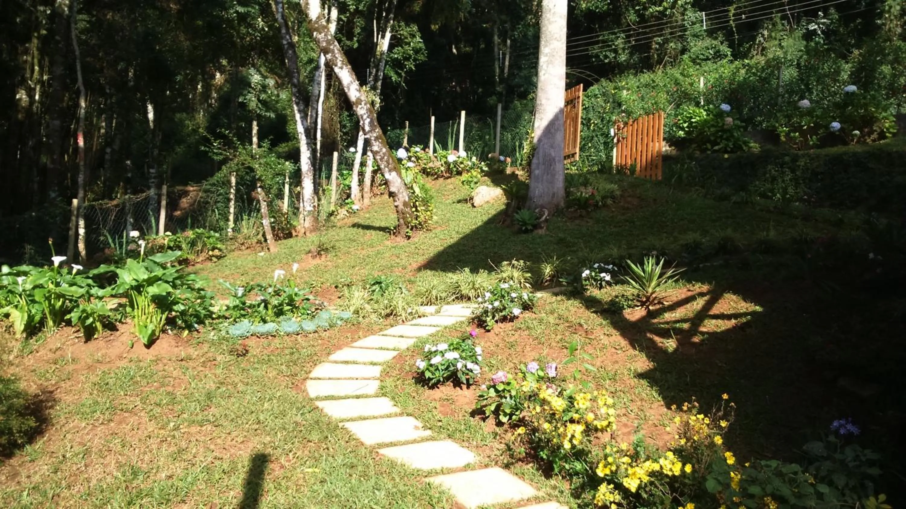 Garden in Nas Nuvens Hospedaria